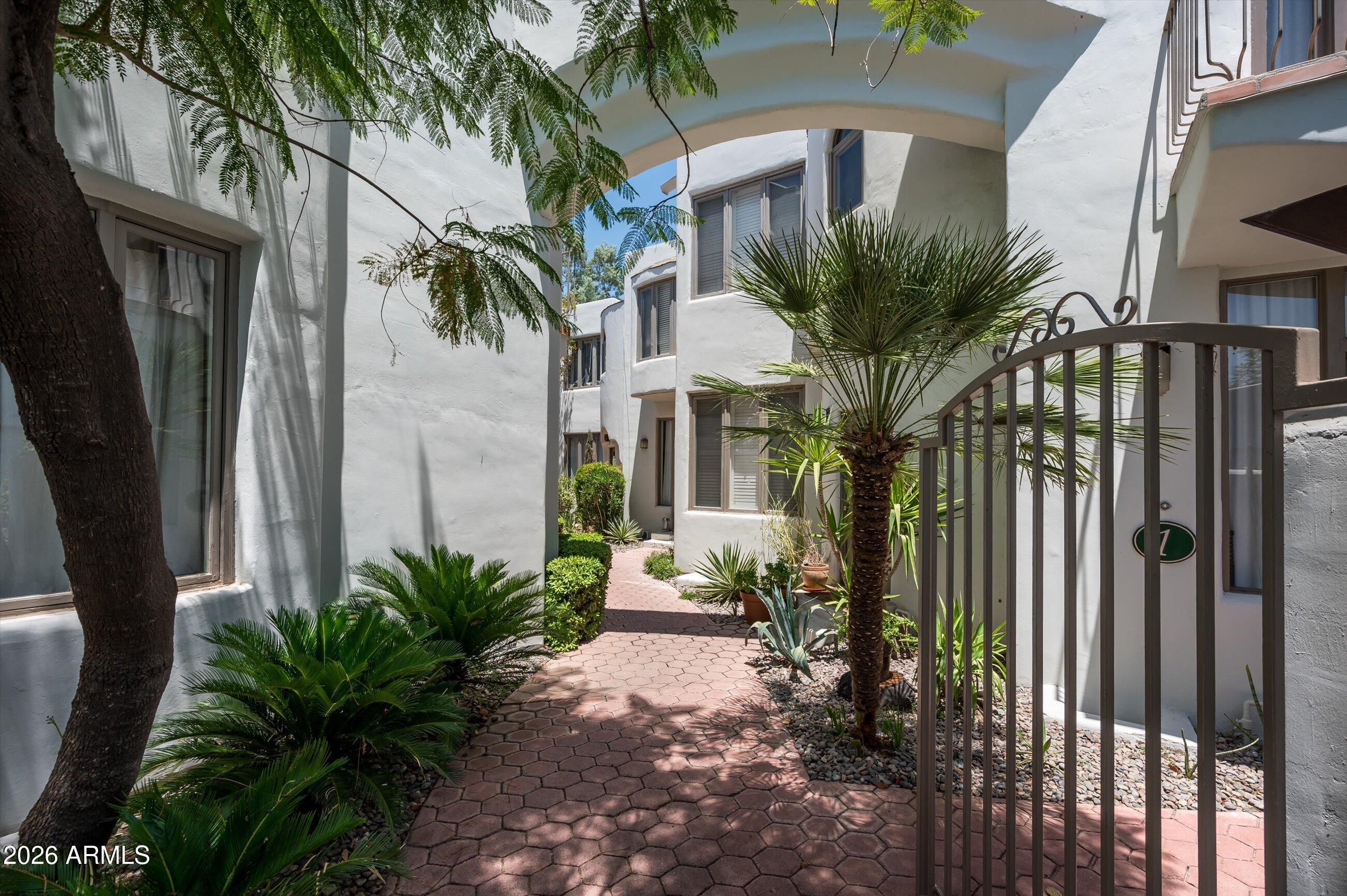 ARCADIA GARDENS - Residential