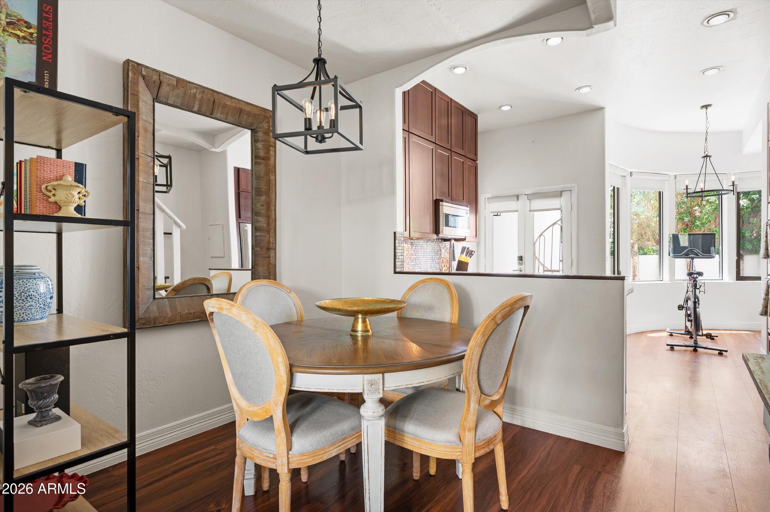 ARCADIA GARDENS - Residential