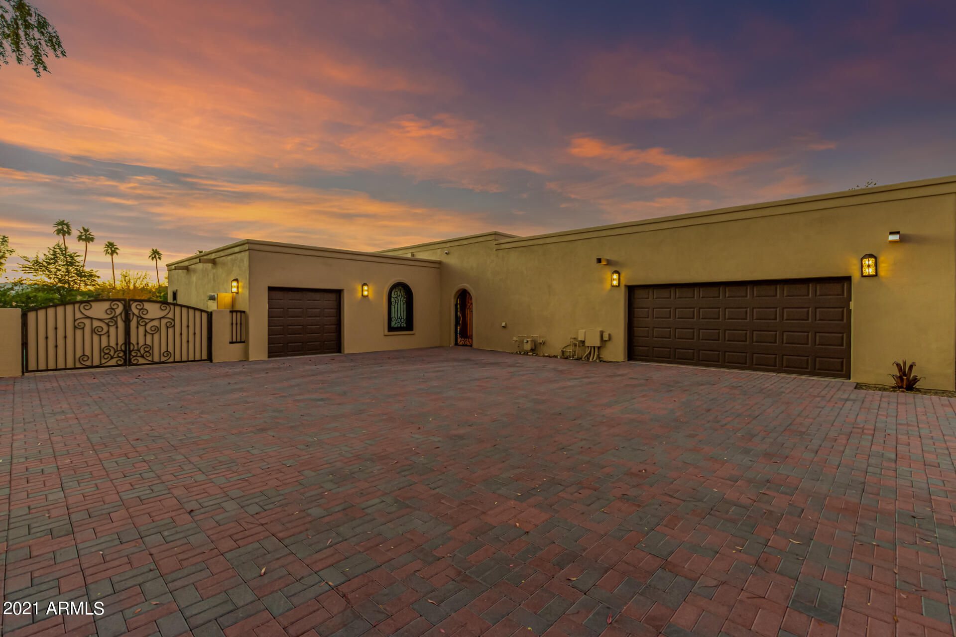 PALO VIENTO 1 - Residential