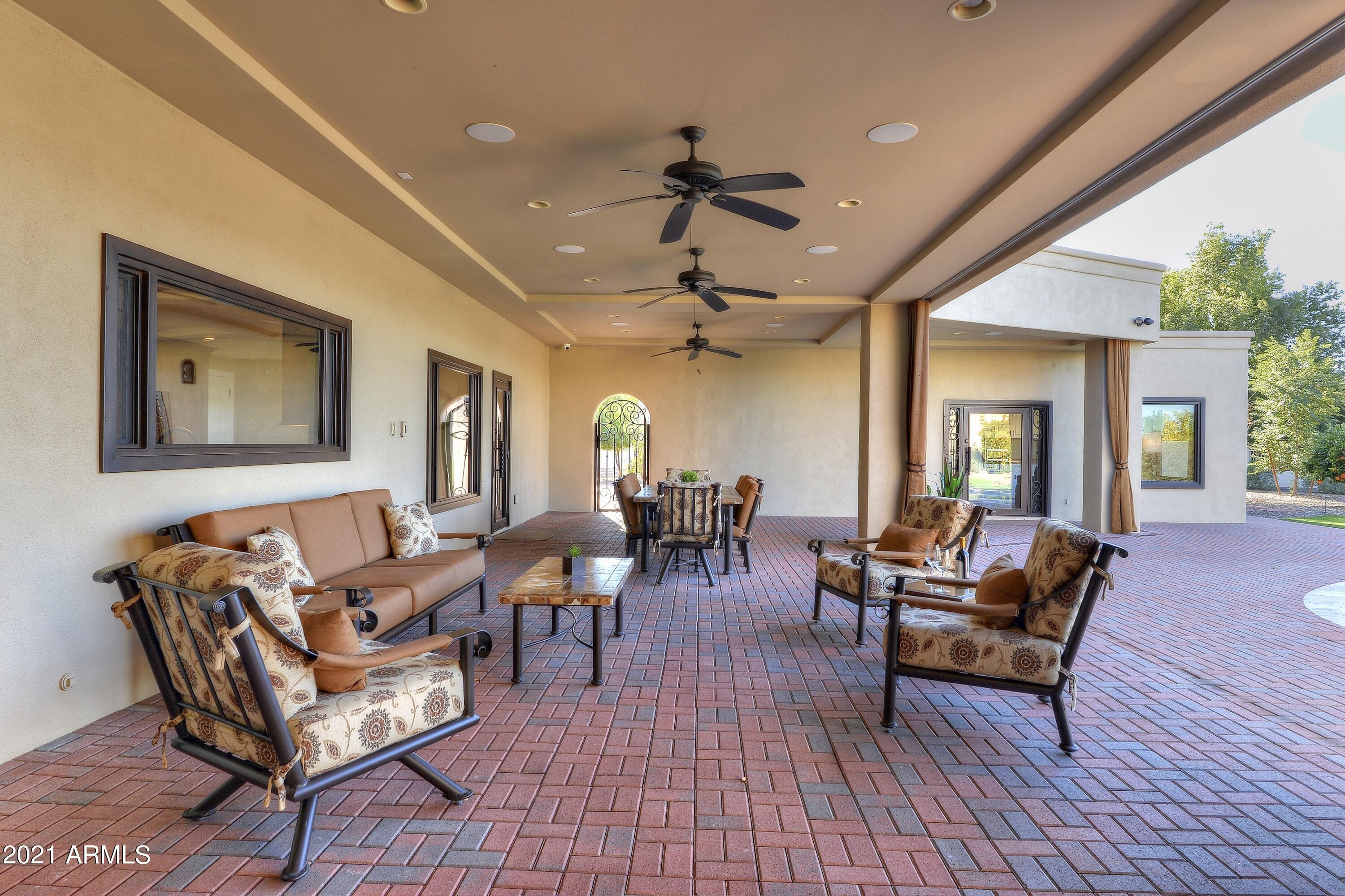 PALO VIENTO 1 - Residential