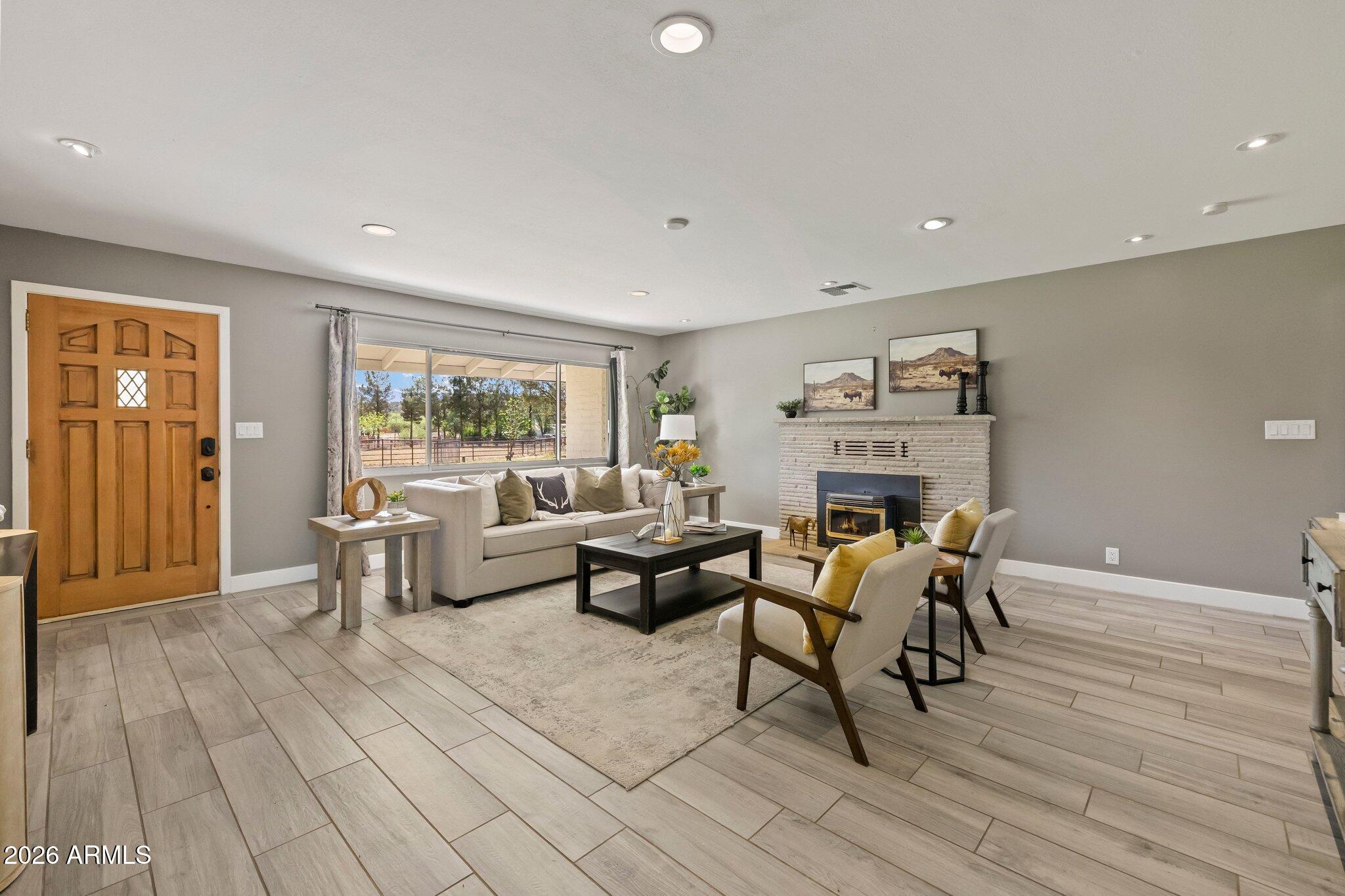 Under 5 Acres - Residential