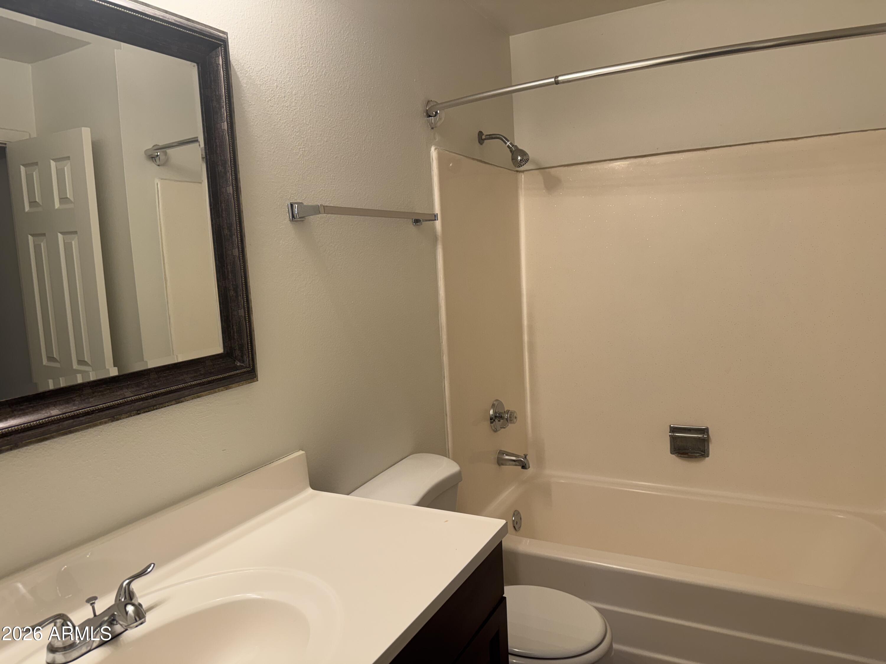 WEST PLAZA TOWNHOUSE UNIT 2 RESUBDIVISION - Residential