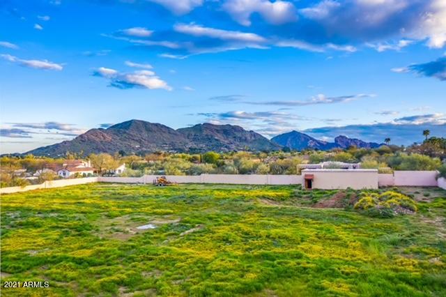 SQUAW PEAK ESTATES TR 7, 10 - Land