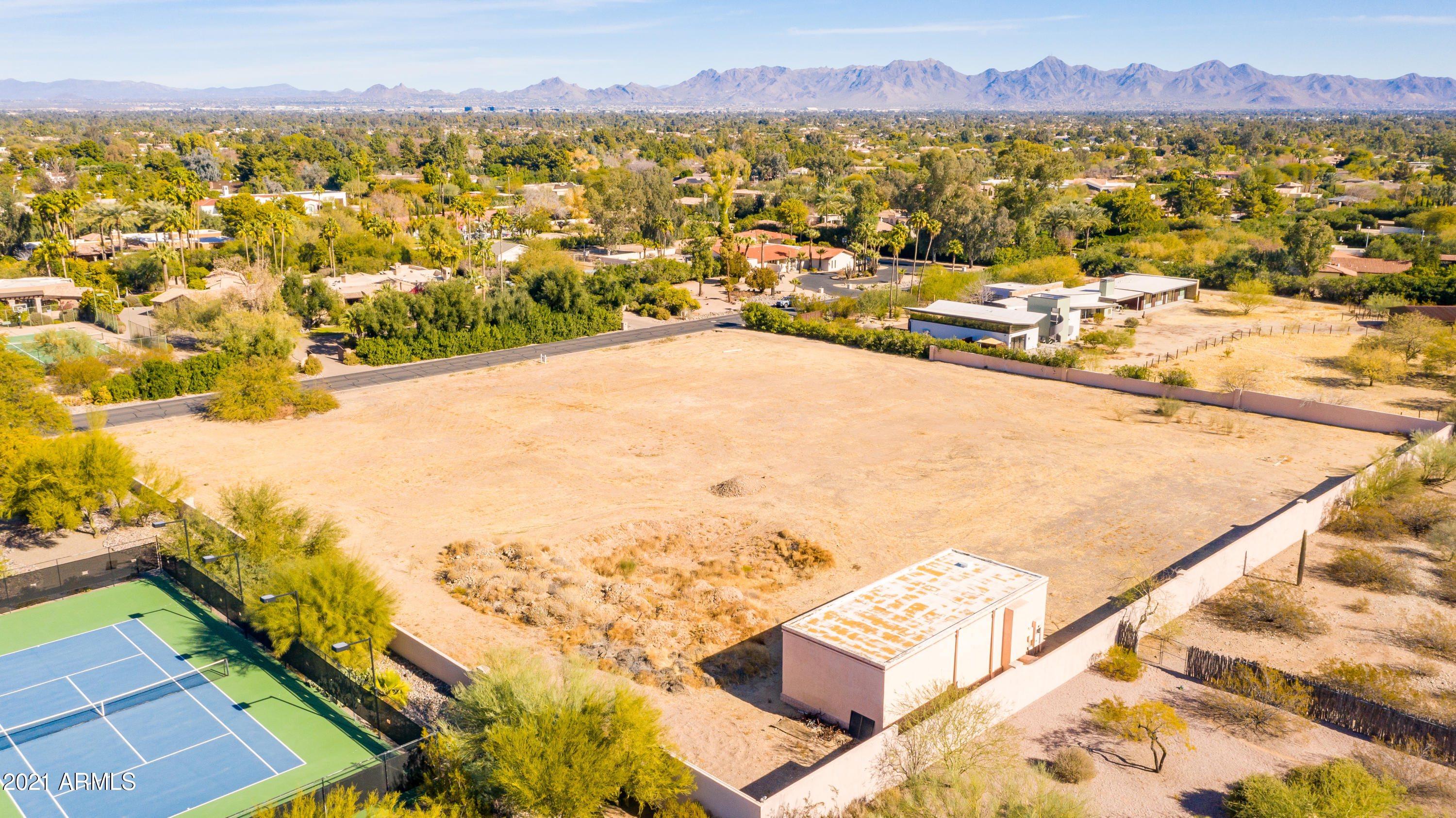 SQUAW PEAK ESTATES TR 7, 10 - Land