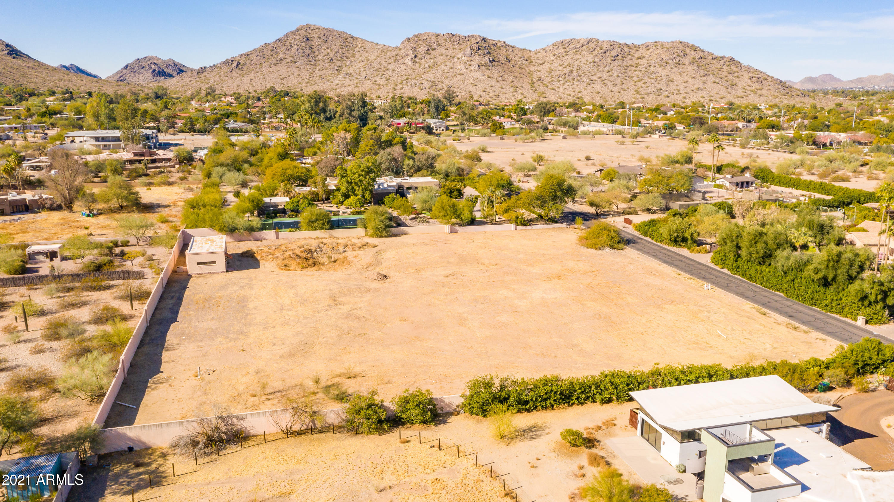 SQUAW PEAK ESTATES TR 7, 10 - Land