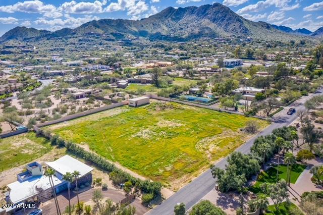 SQUAW PEAK ESTATES TR 7, 10 - Land