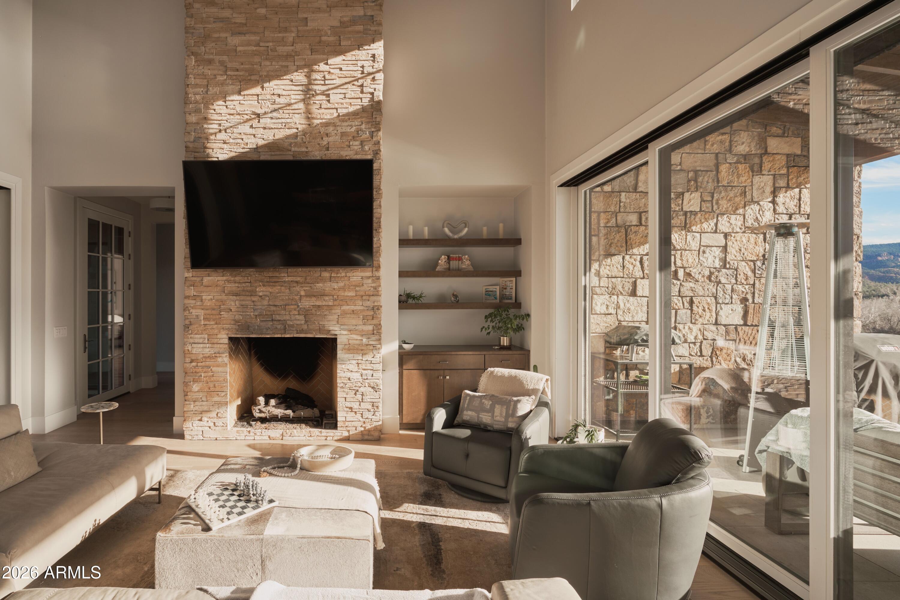 SEDONA RANCH - Residential