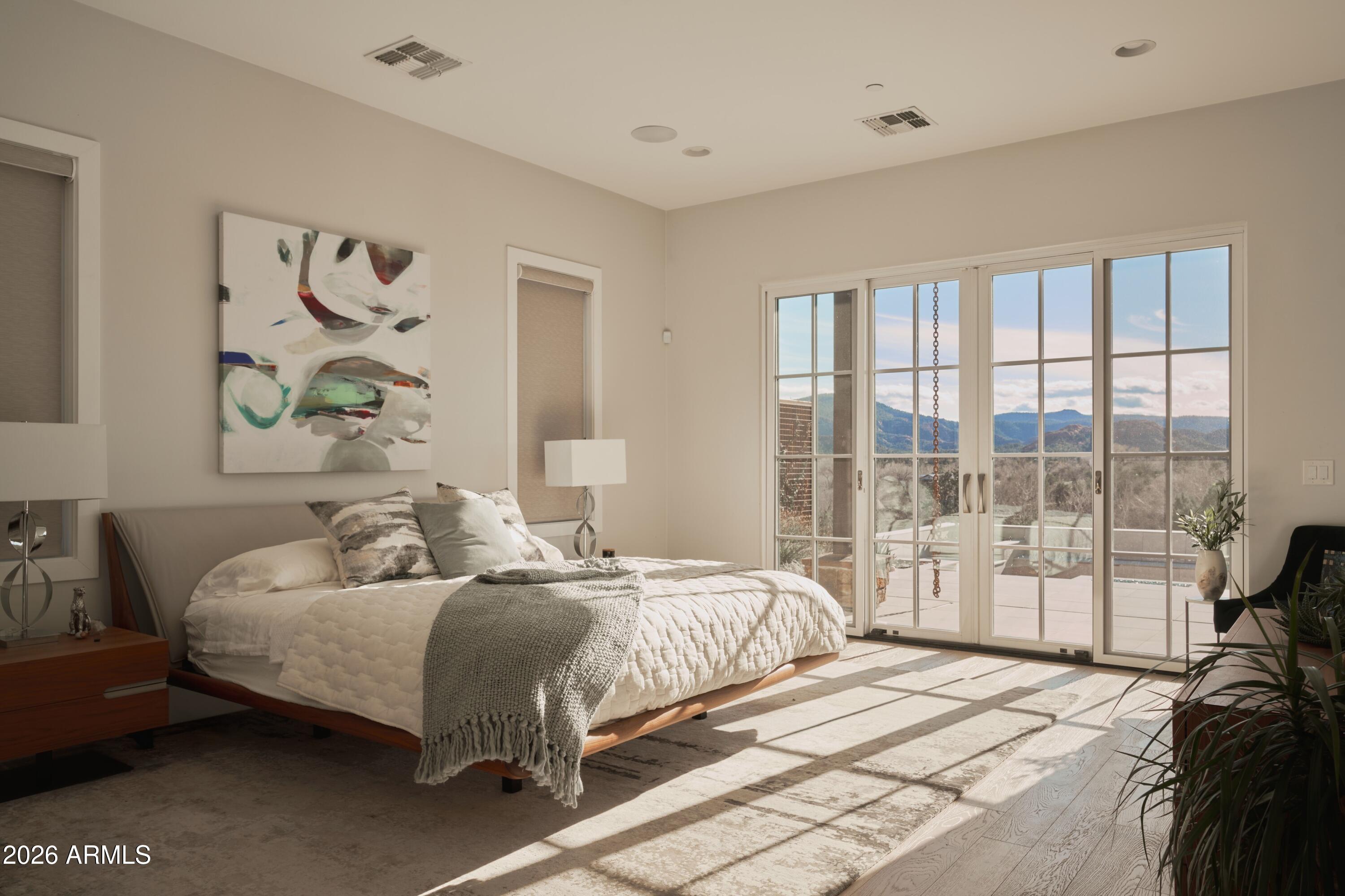 SEDONA RANCH - Residential