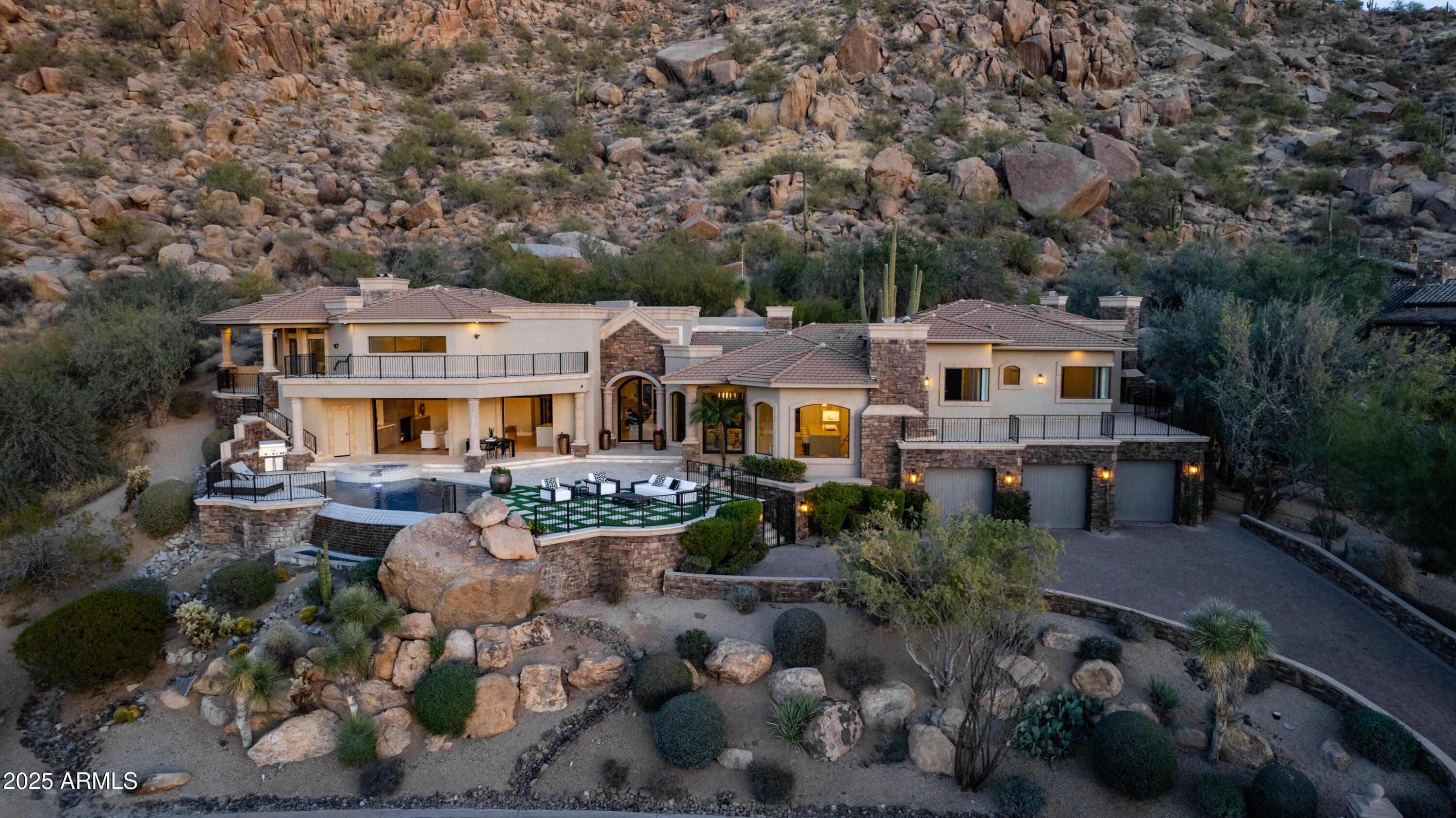 ESTANCIA - Residential