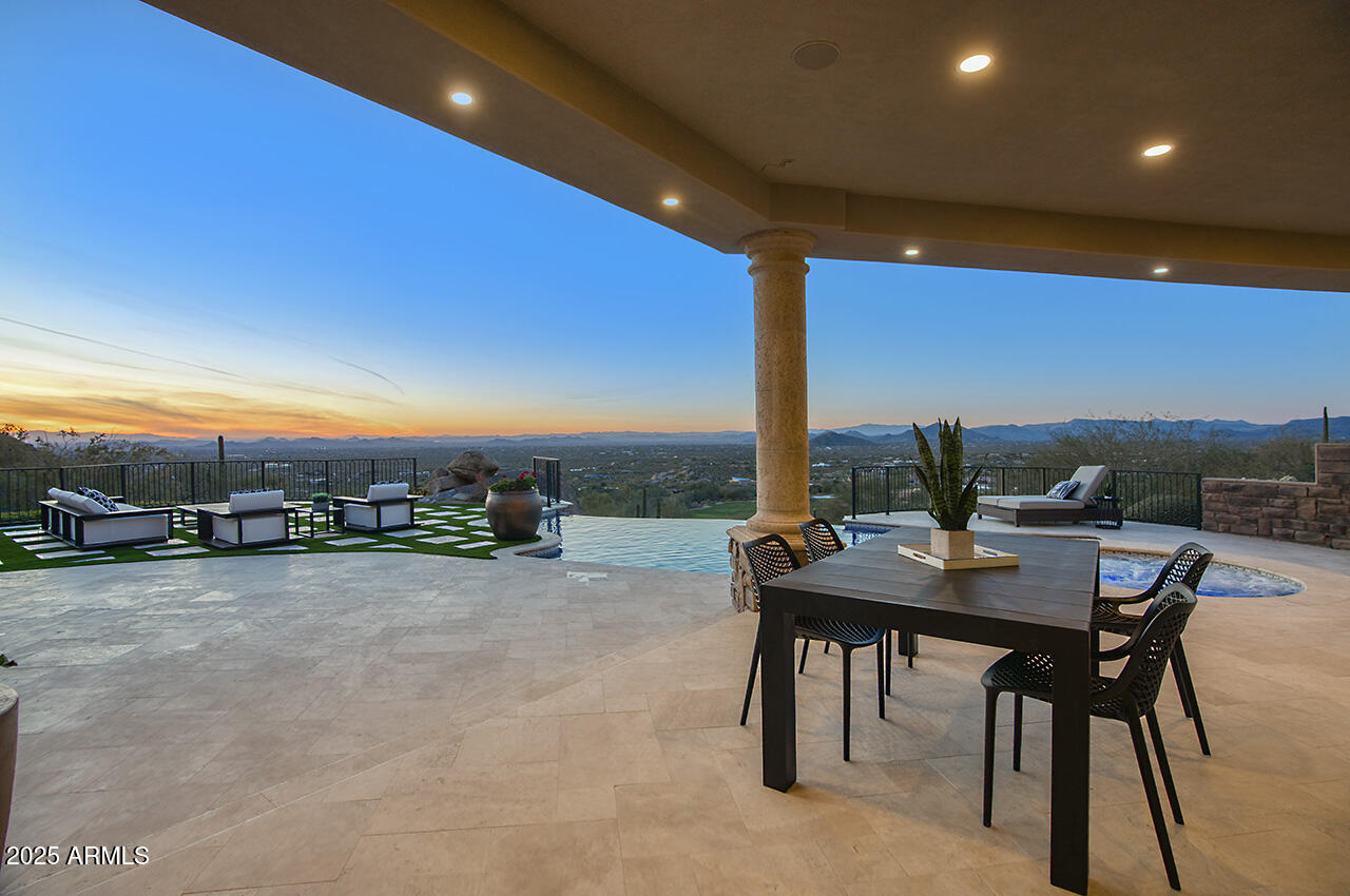 ESTANCIA - Residential