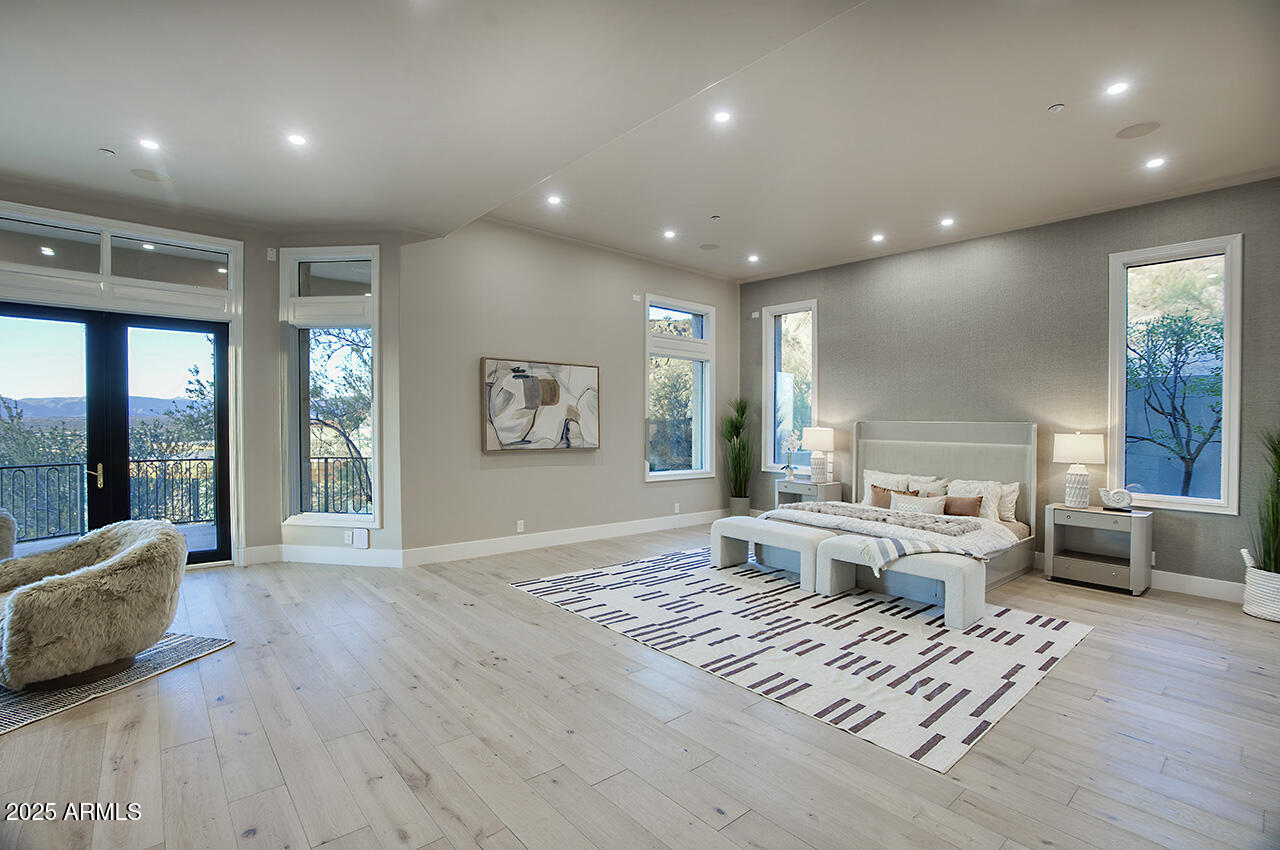 ESTANCIA - Residential