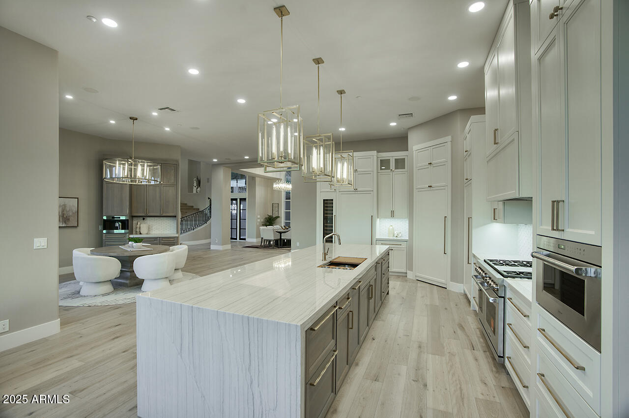 ESTANCIA - Residential