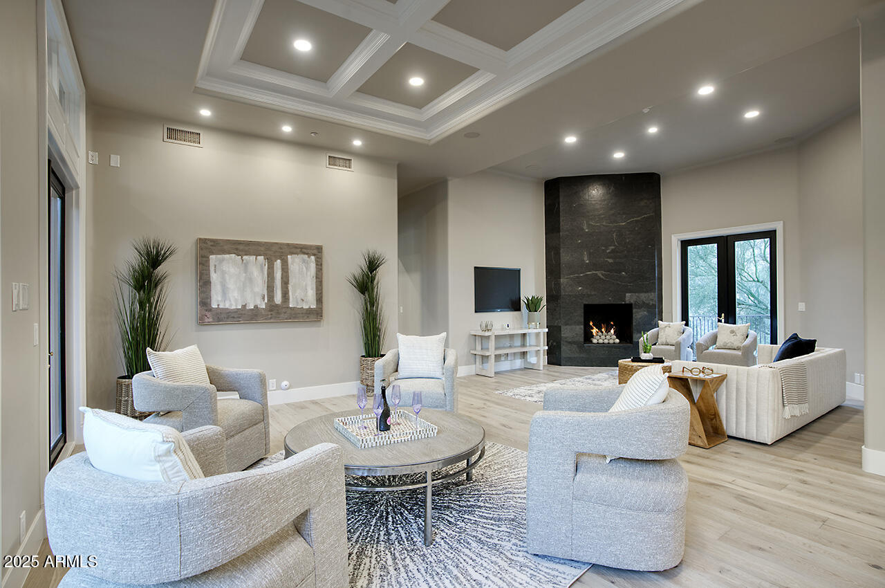 ESTANCIA - Residential