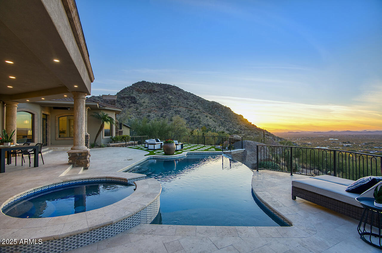 ESTANCIA - Residential