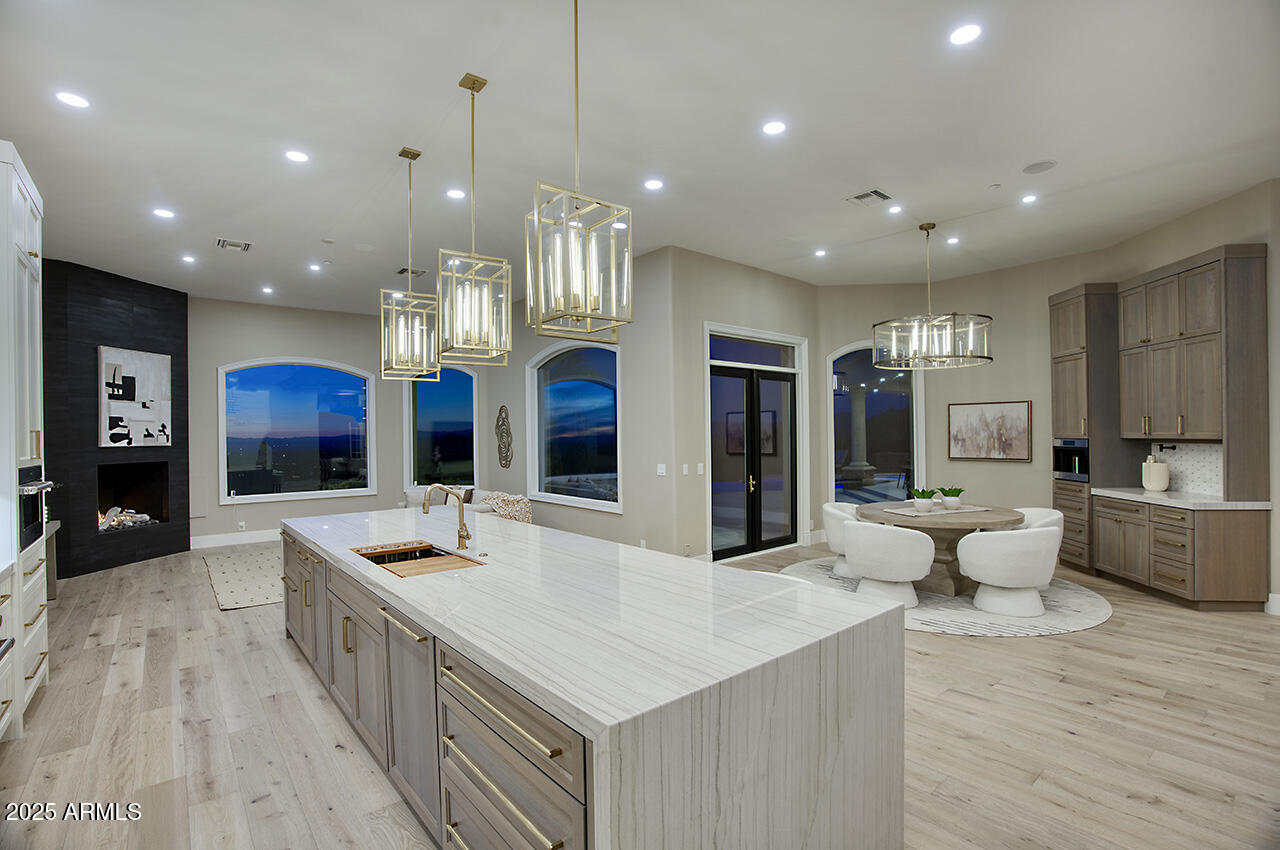 ESTANCIA - Residential