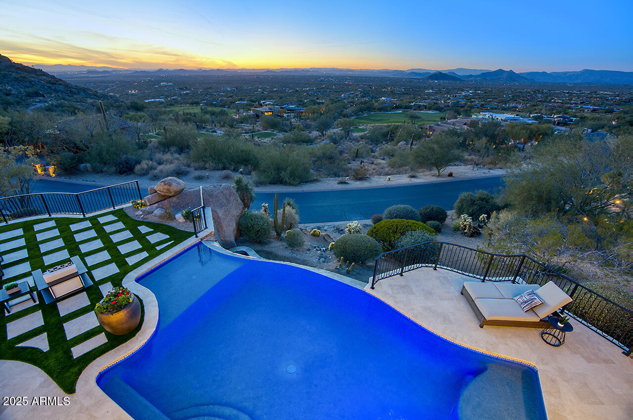 ESTANCIA - Residential