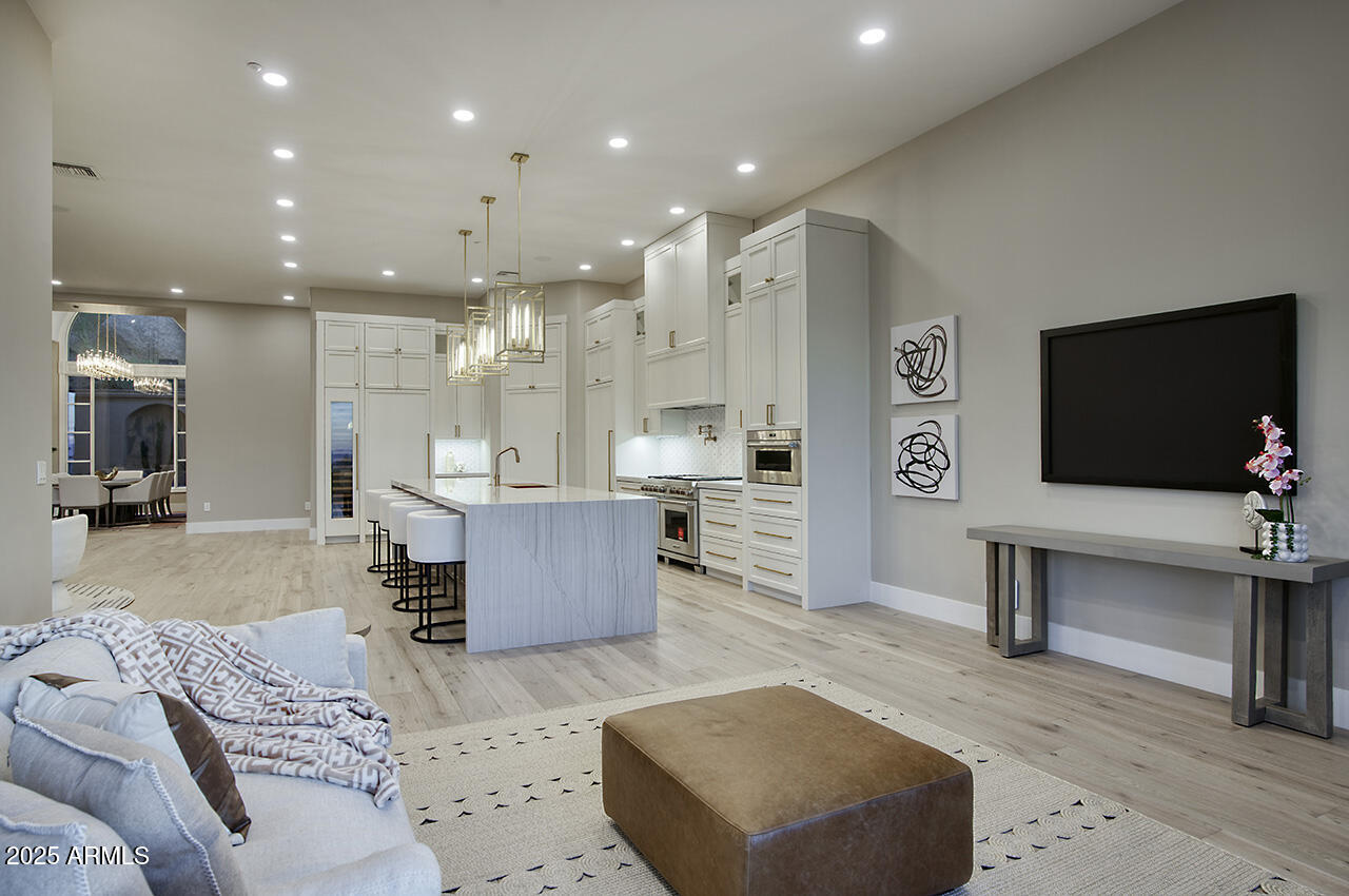 ESTANCIA - Residential