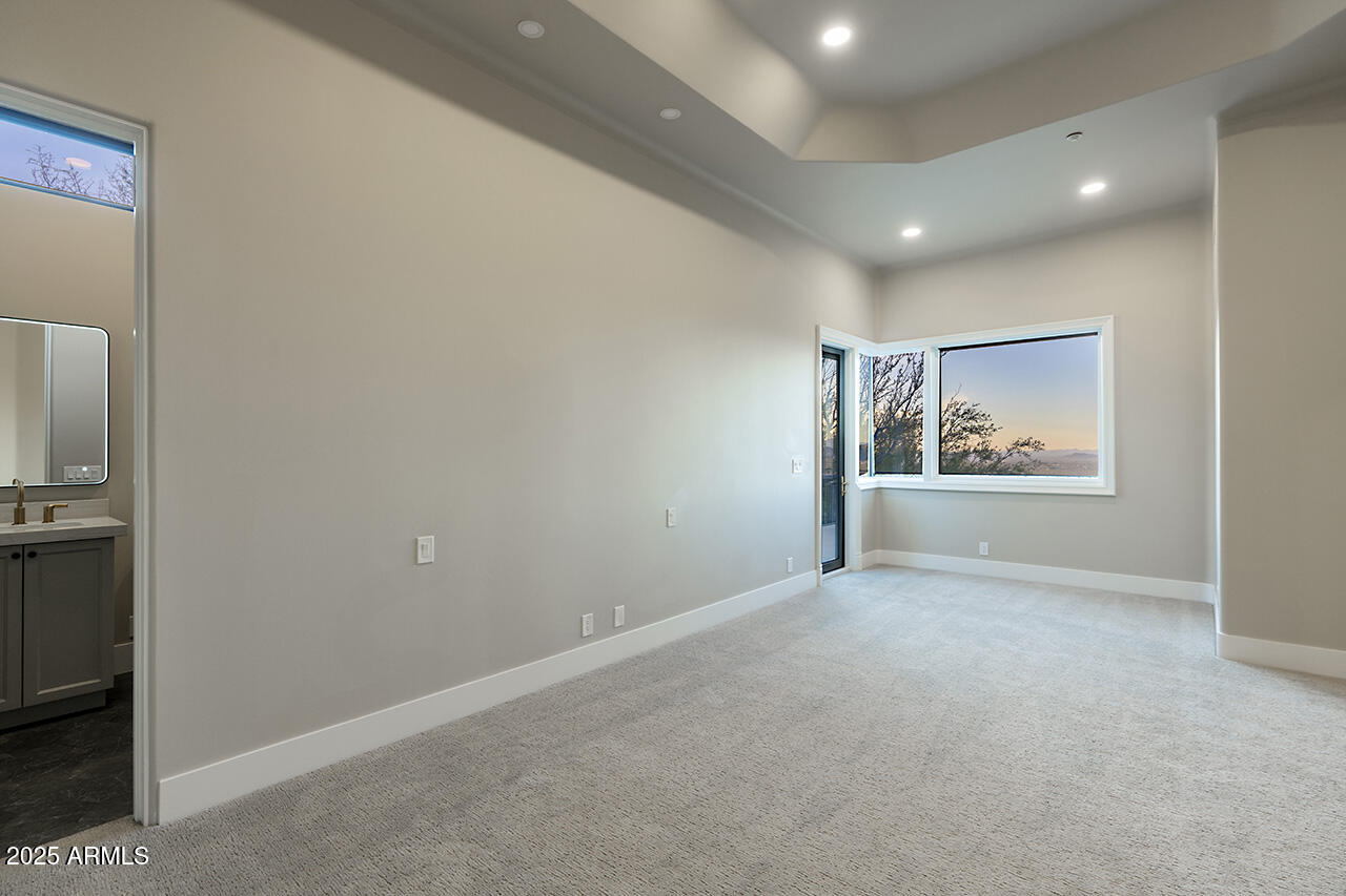 ESTANCIA - Residential