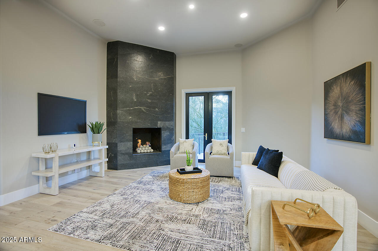 ESTANCIA - Residential