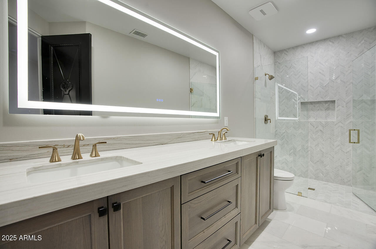 ESTANCIA - Residential