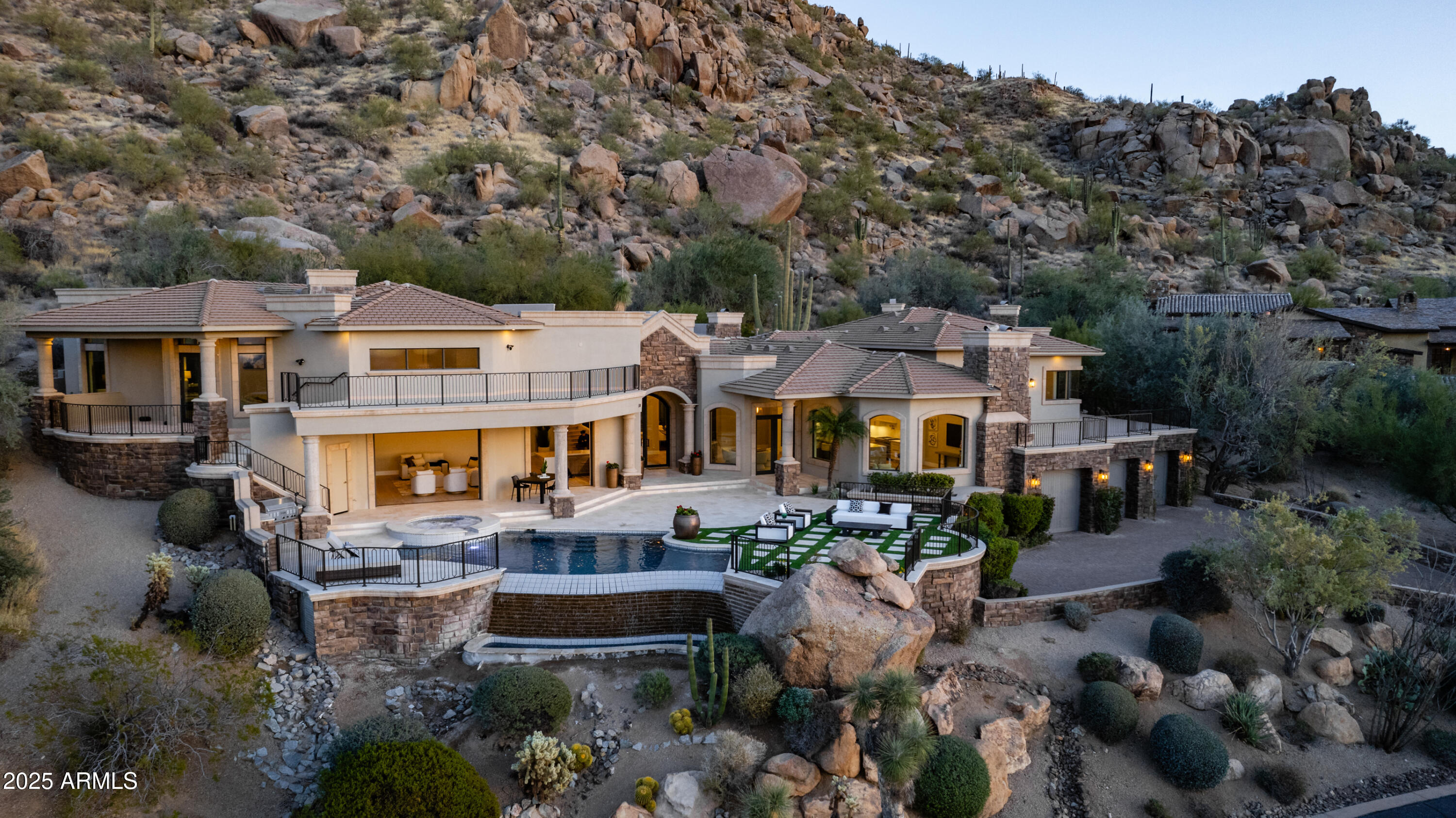 ESTANCIA - Residential