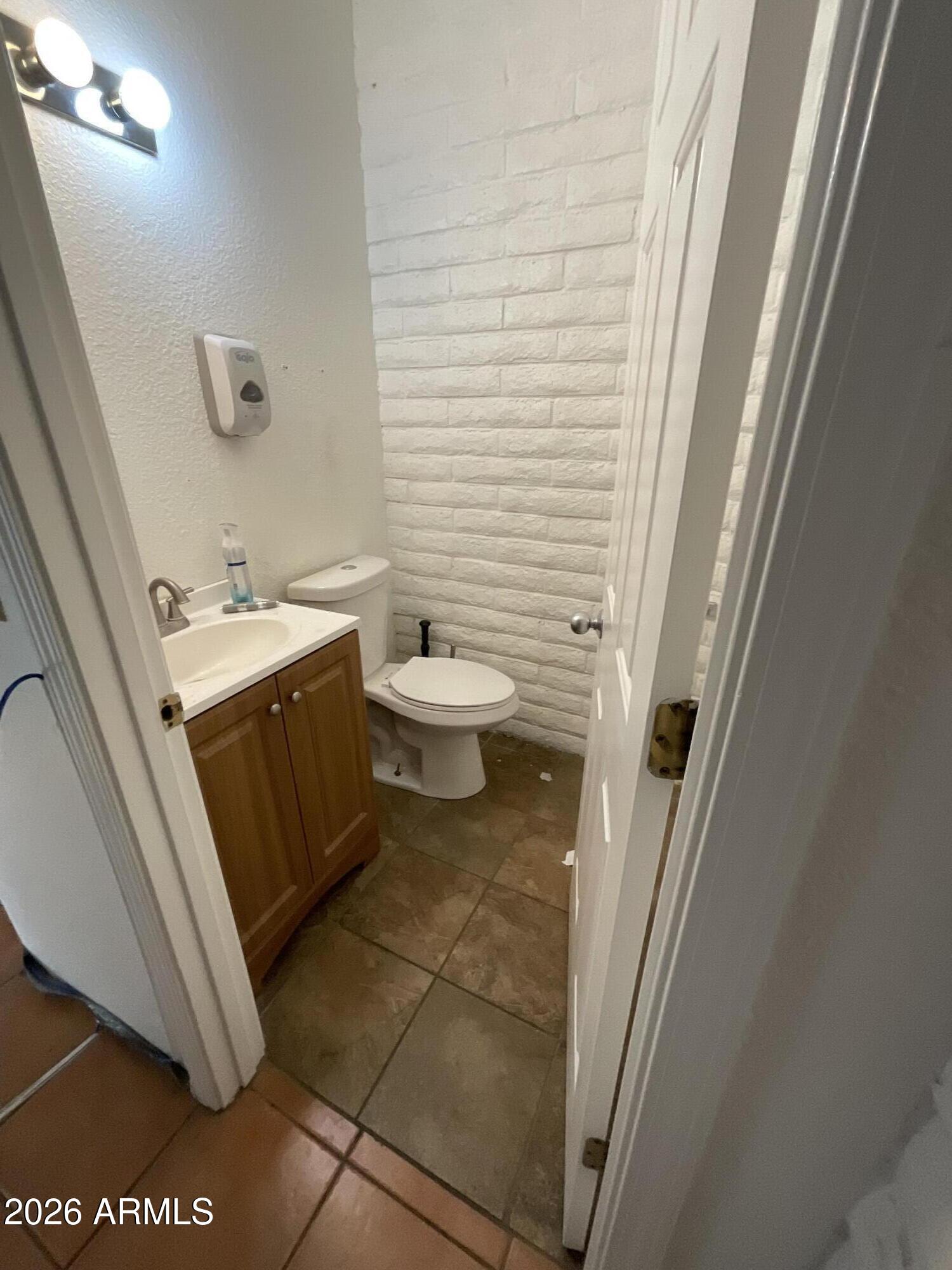 Metes & Bounds - Commercial Sale