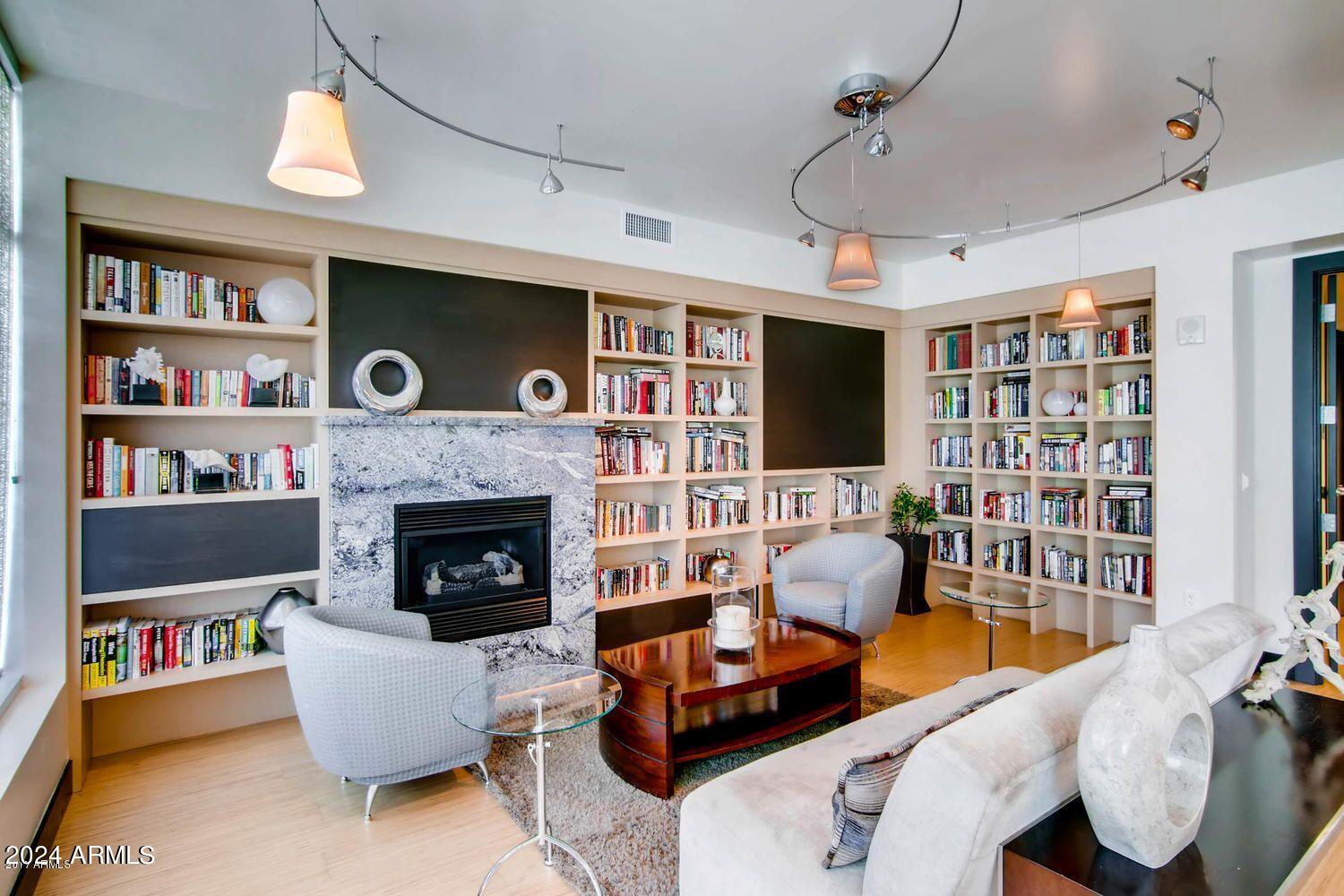 BRIDGEVIEW AT HAYDEN FERRY LAKESIDE CONDOMINIUM AM - Residential