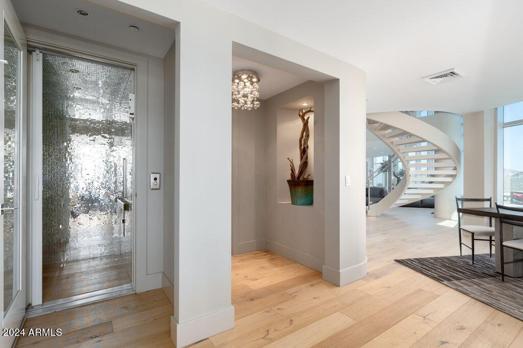 BRIDGEVIEW AT HAYDEN FERRY LAKESIDE CONDOMINIUM AM - Residential