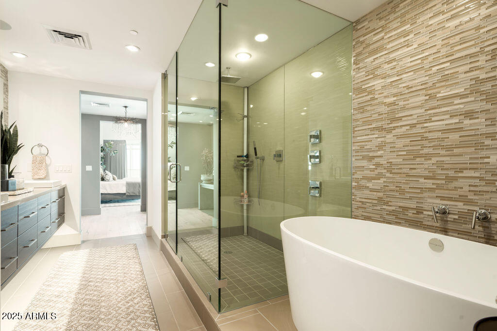 BRIDGEVIEW AT HAYDEN FERRY LAKESIDE CONDOMINIUM AM - Residential