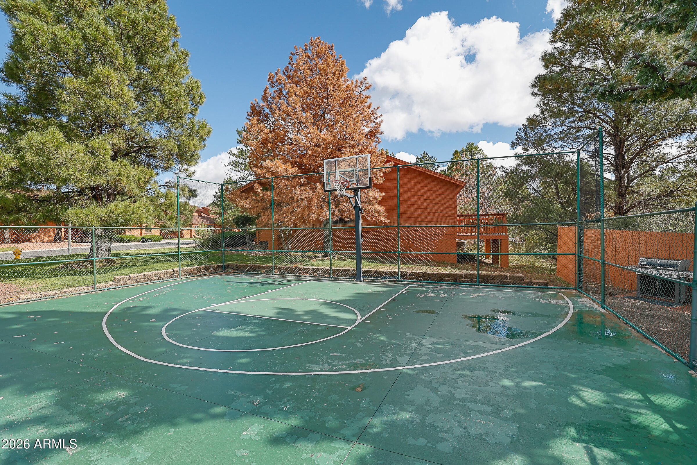 Elk Run Townhomes - Residential