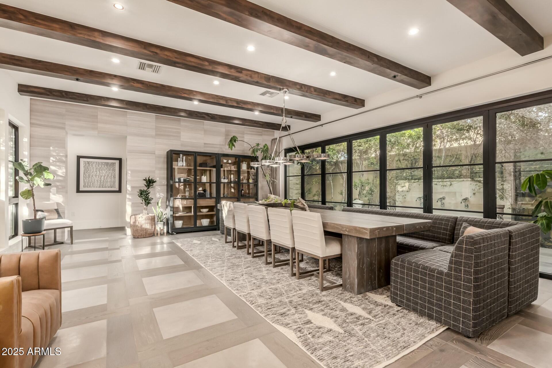 WHITE HORSE - Residential