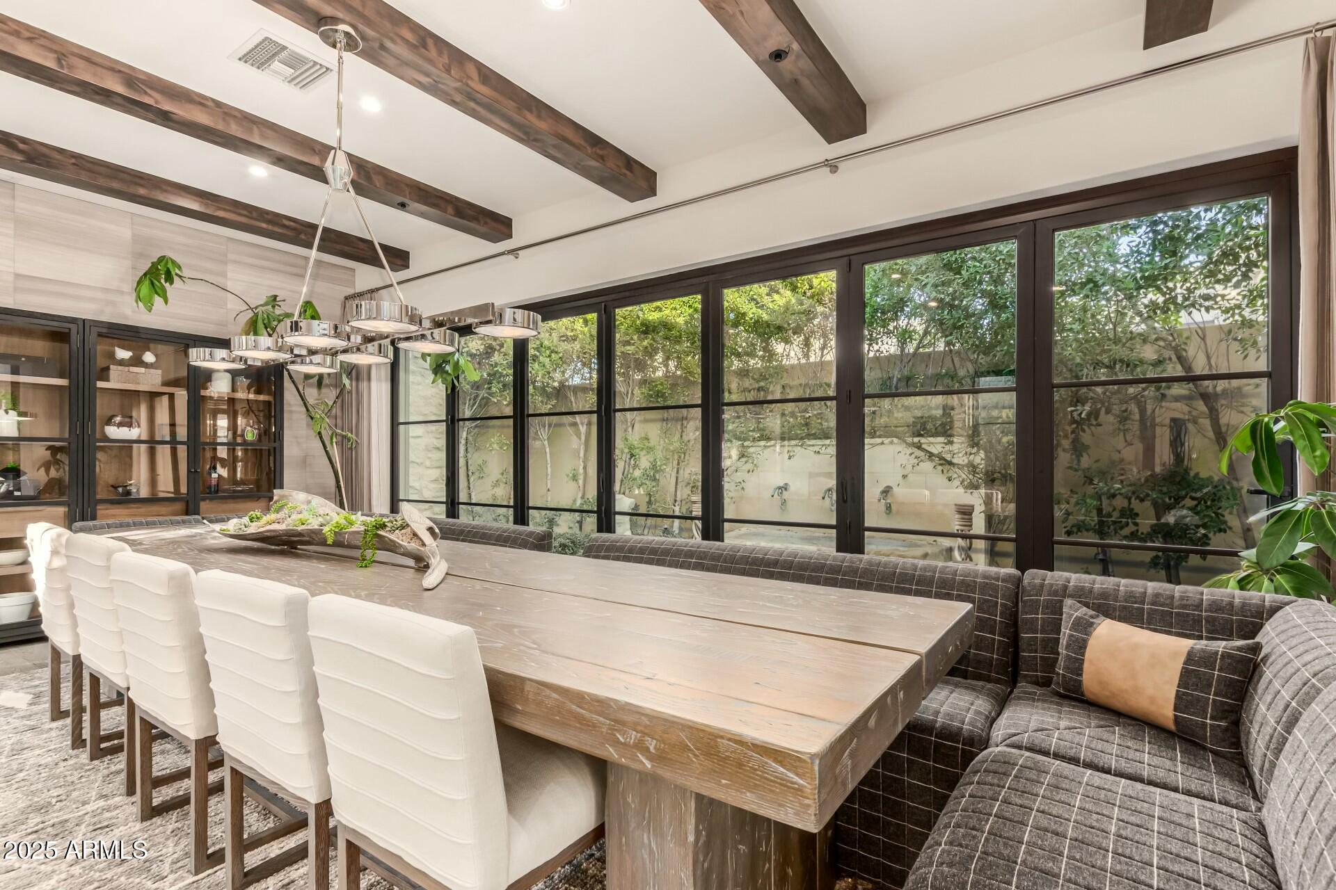 WHITE HORSE - Residential