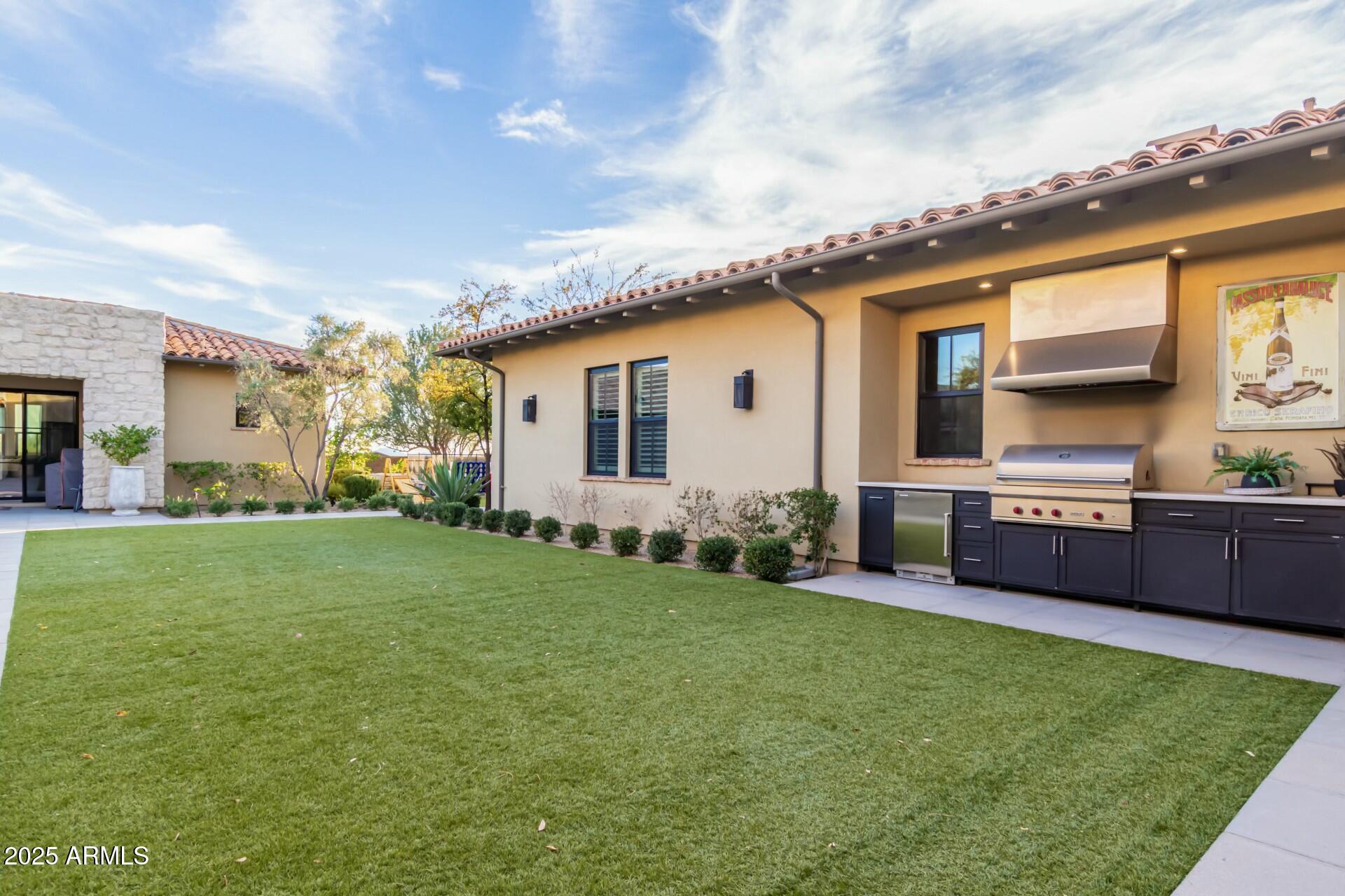 WHITE HORSE - Residential