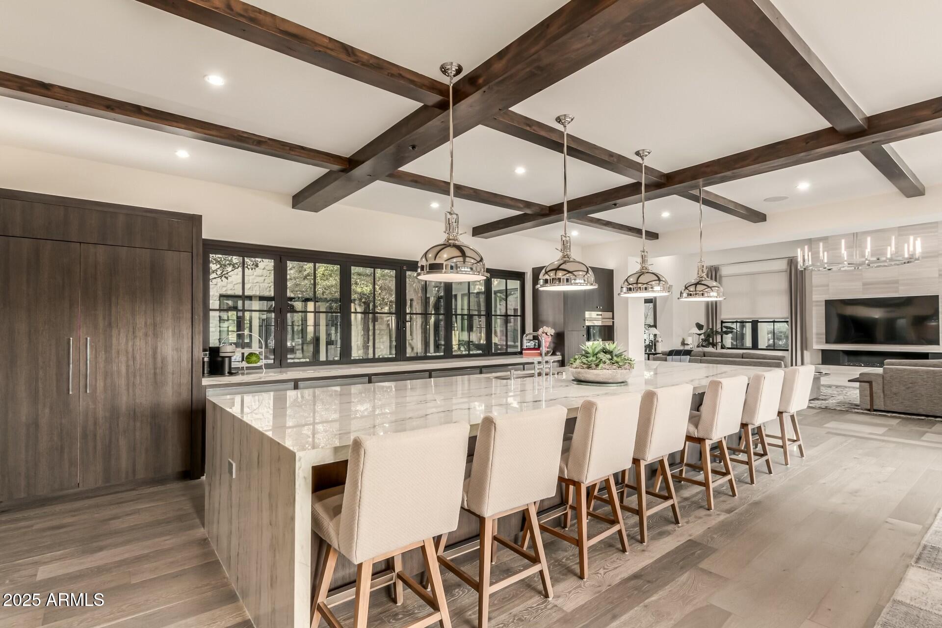 WHITE HORSE - Residential