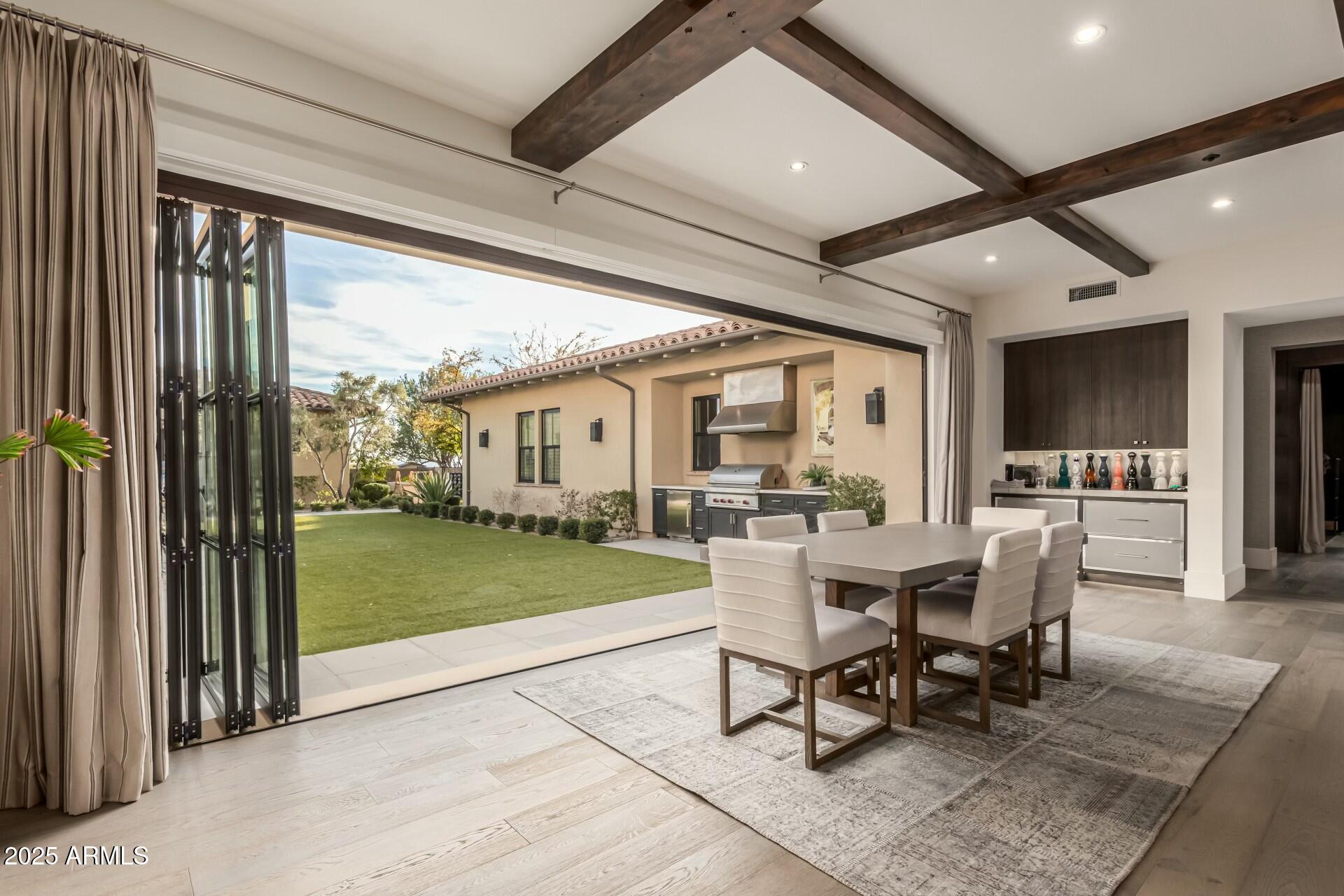 WHITE HORSE - Residential
