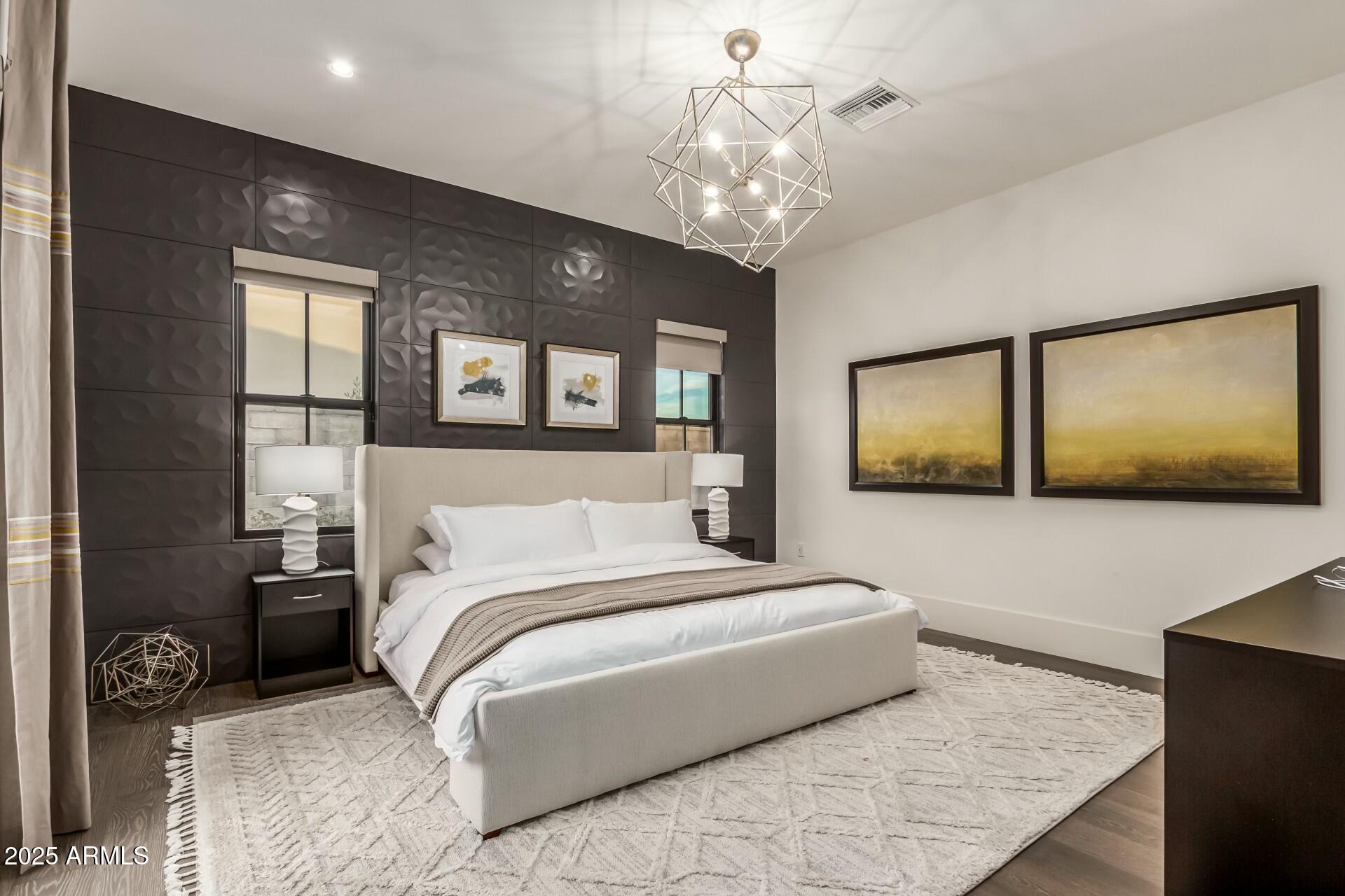 WHITE HORSE - Residential