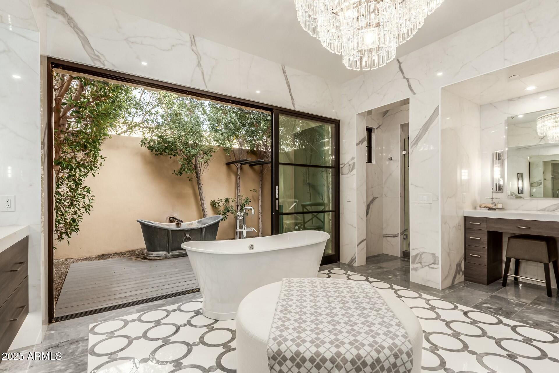 WHITE HORSE - Residential