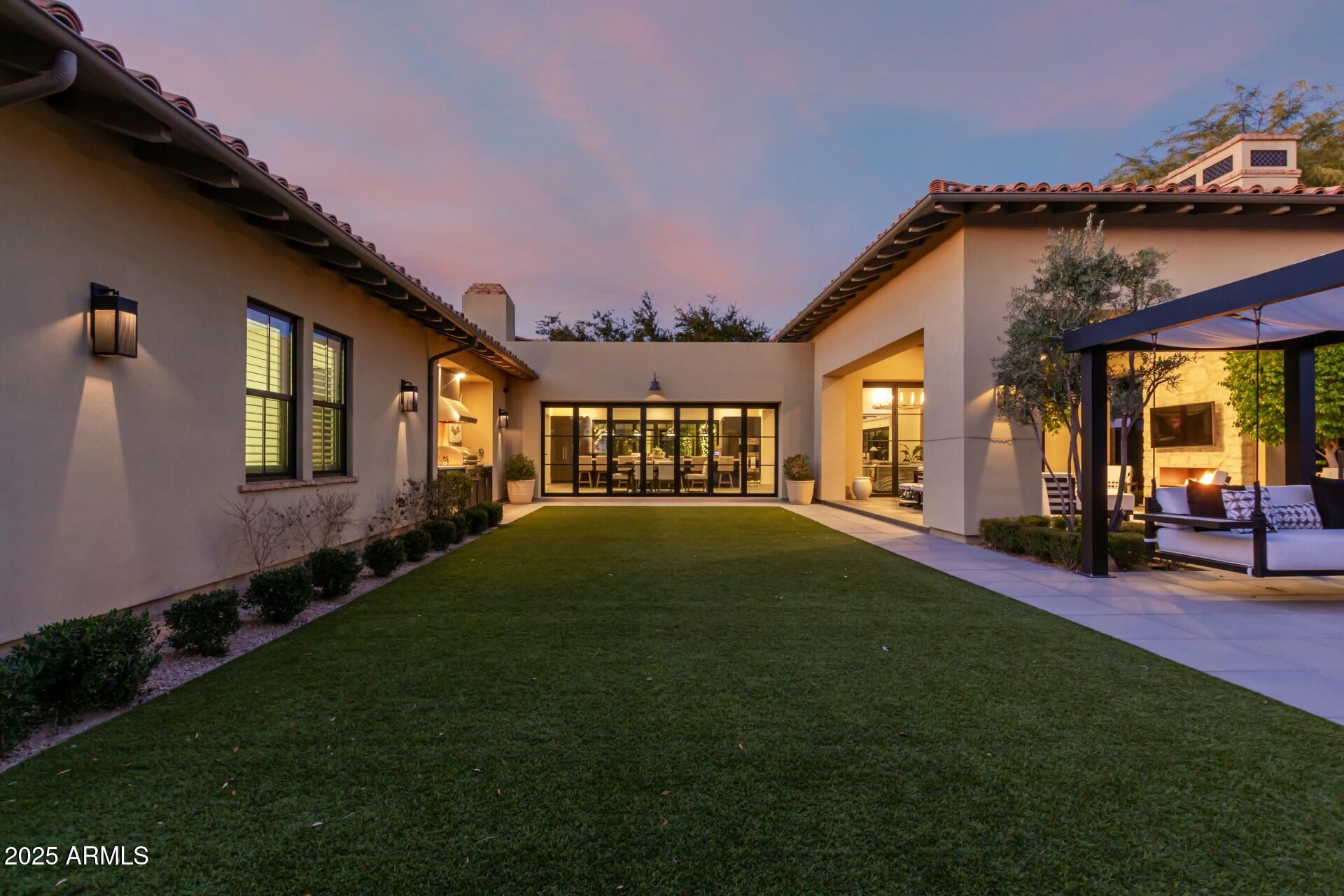 WHITE HORSE - Residential