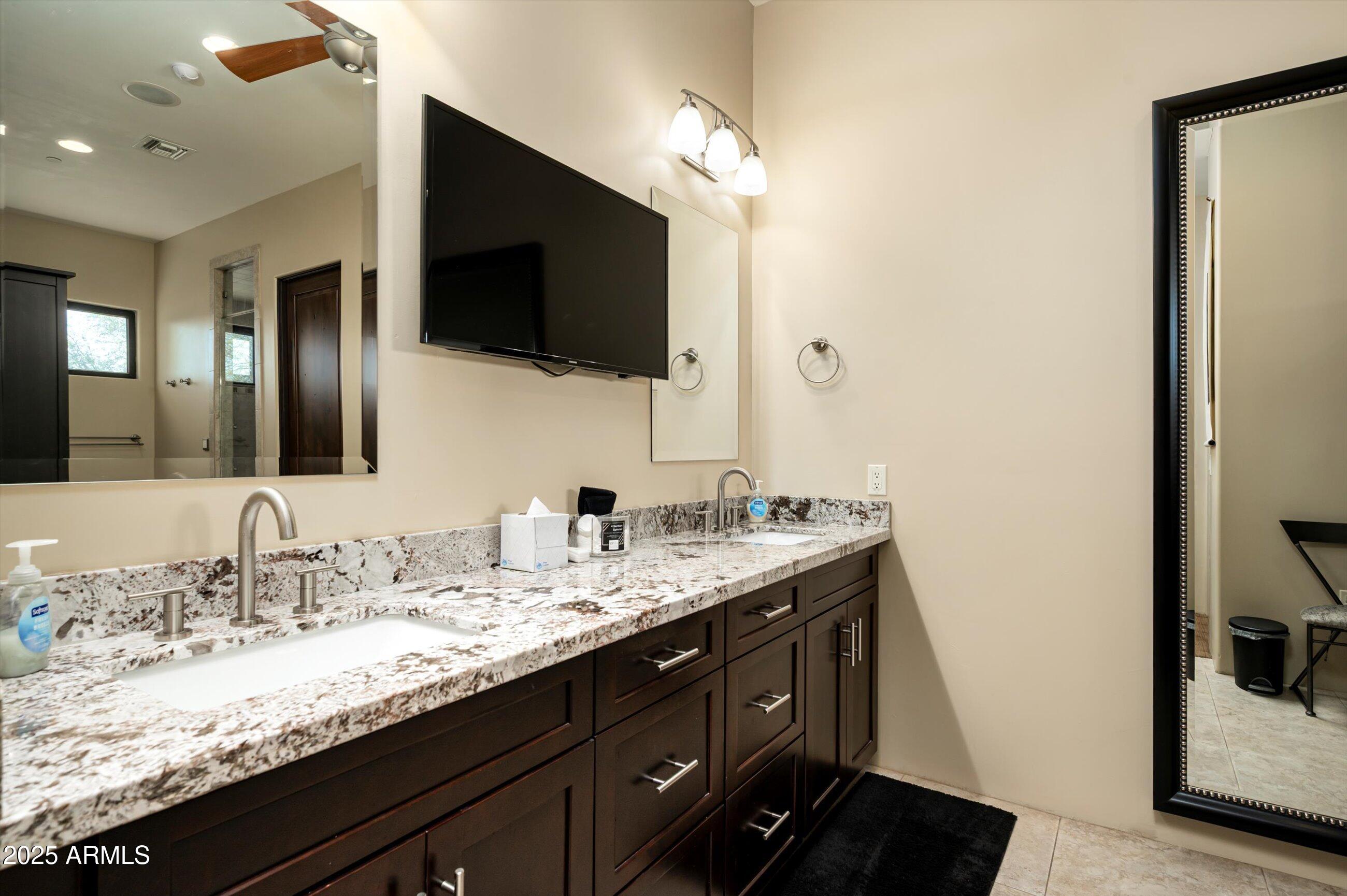 SUNDOWN RANCHOS - Residential