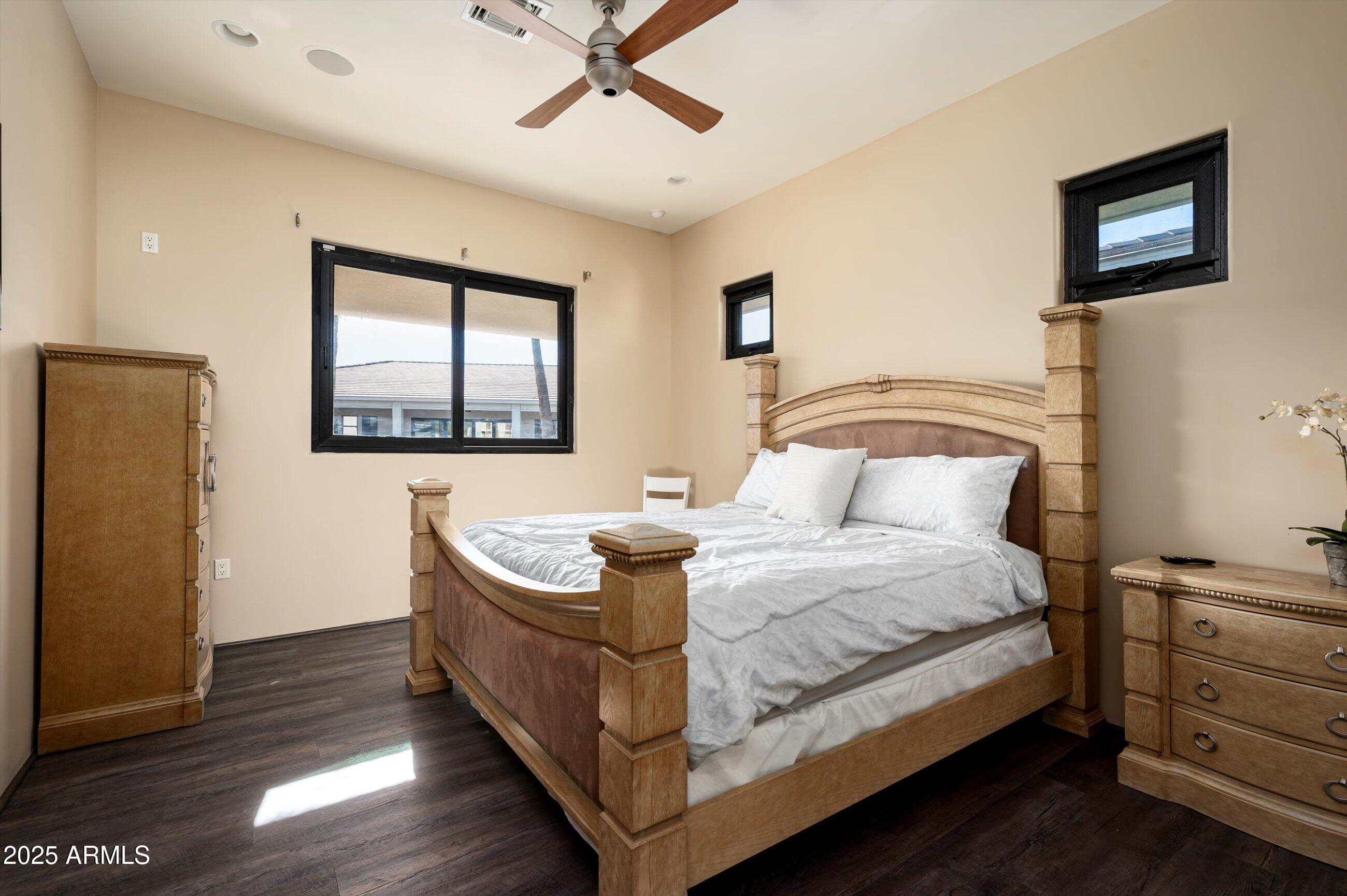 SUNDOWN RANCHOS - Residential