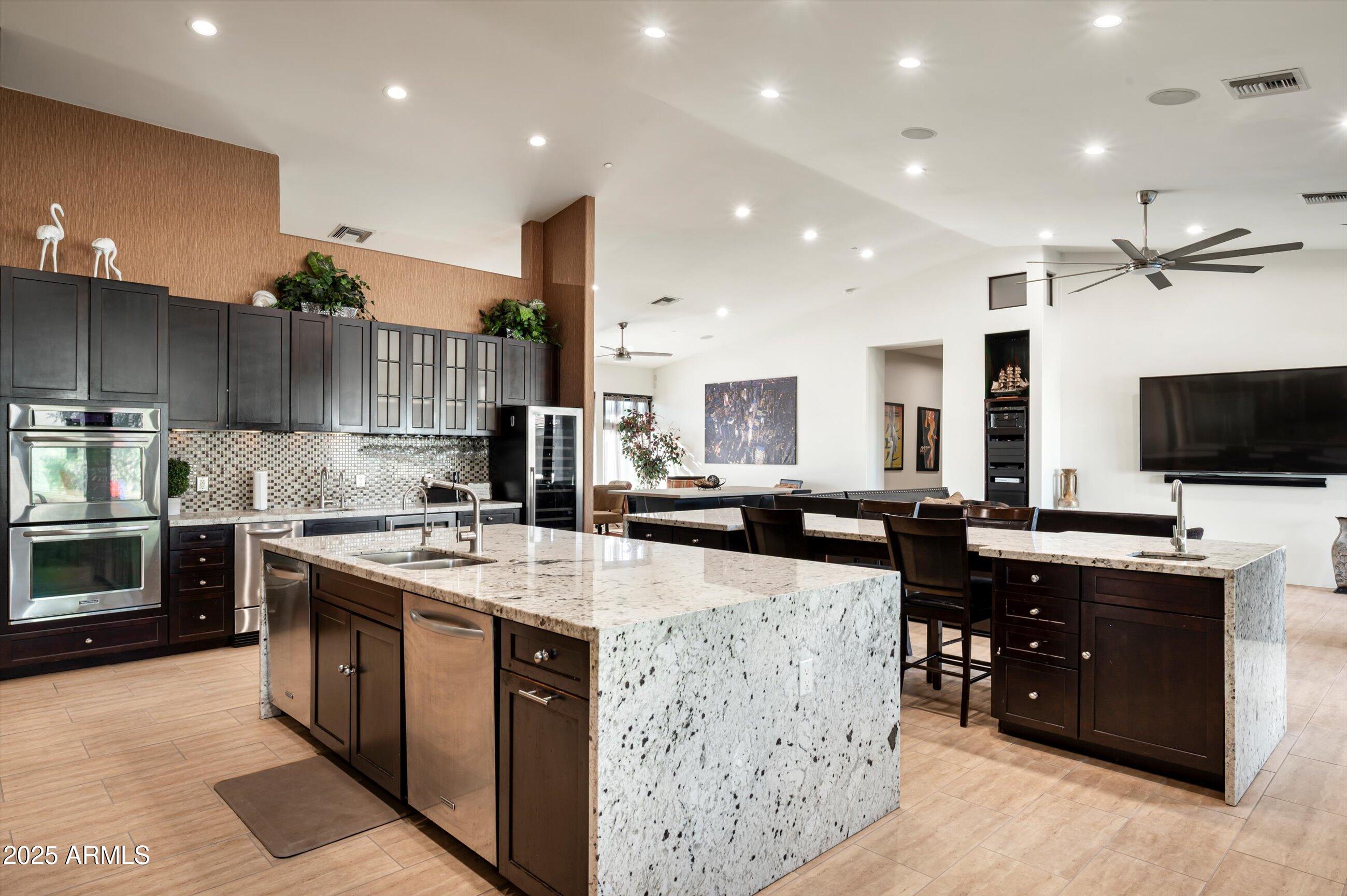 SUNDOWN RANCHOS - Residential