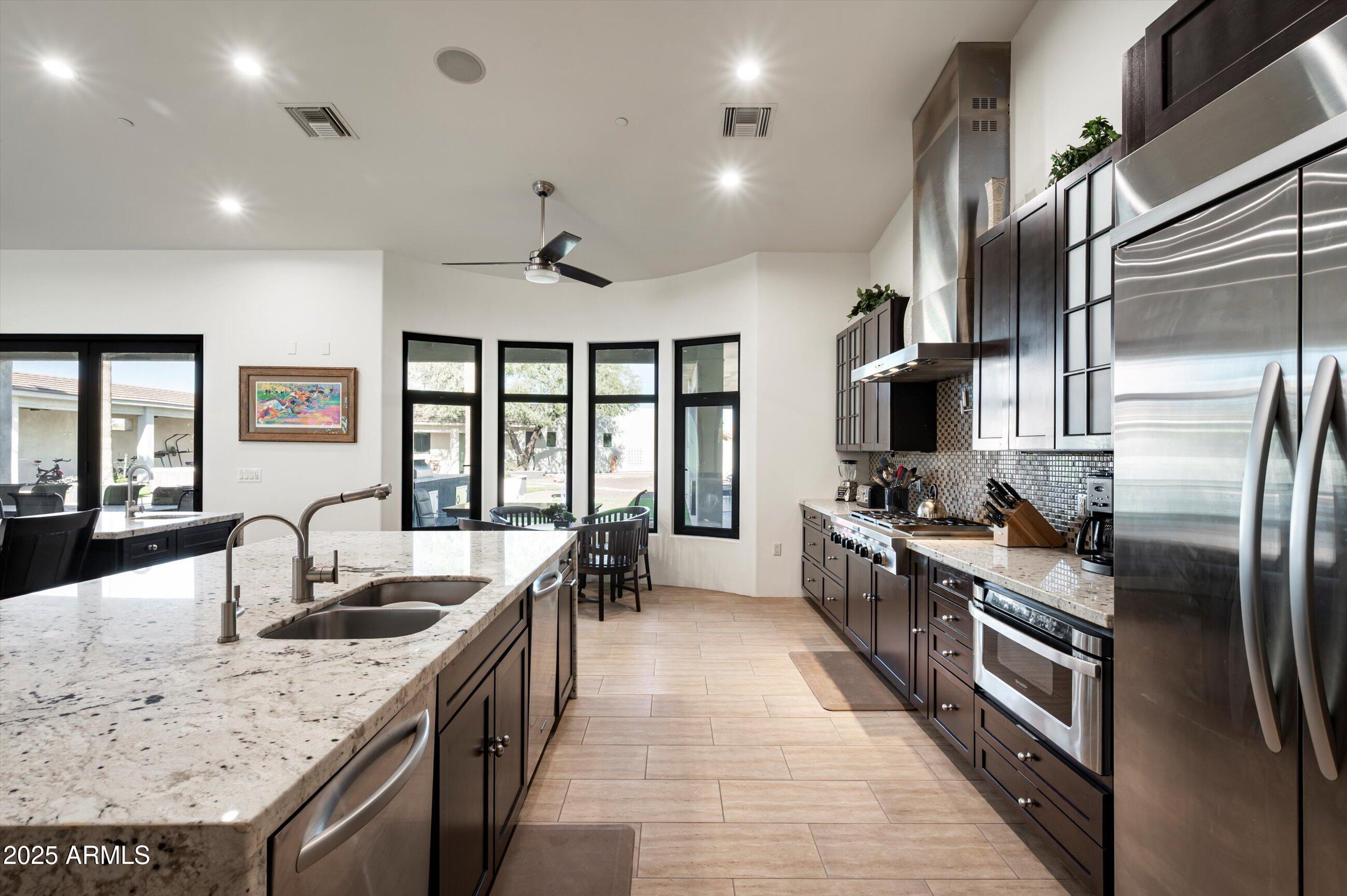 SUNDOWN RANCHOS - Residential