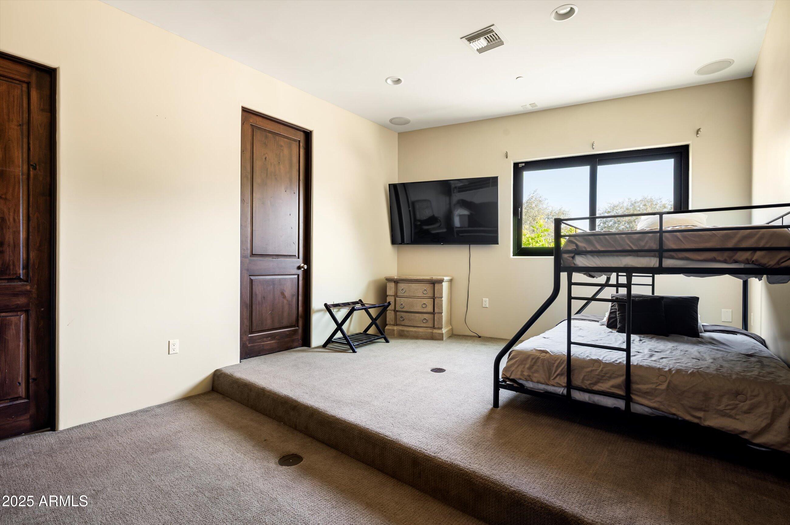 SUNDOWN RANCHOS - Residential