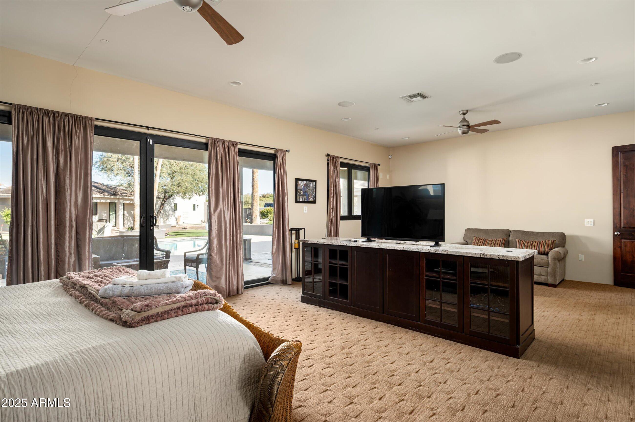 SUNDOWN RANCHOS - Residential