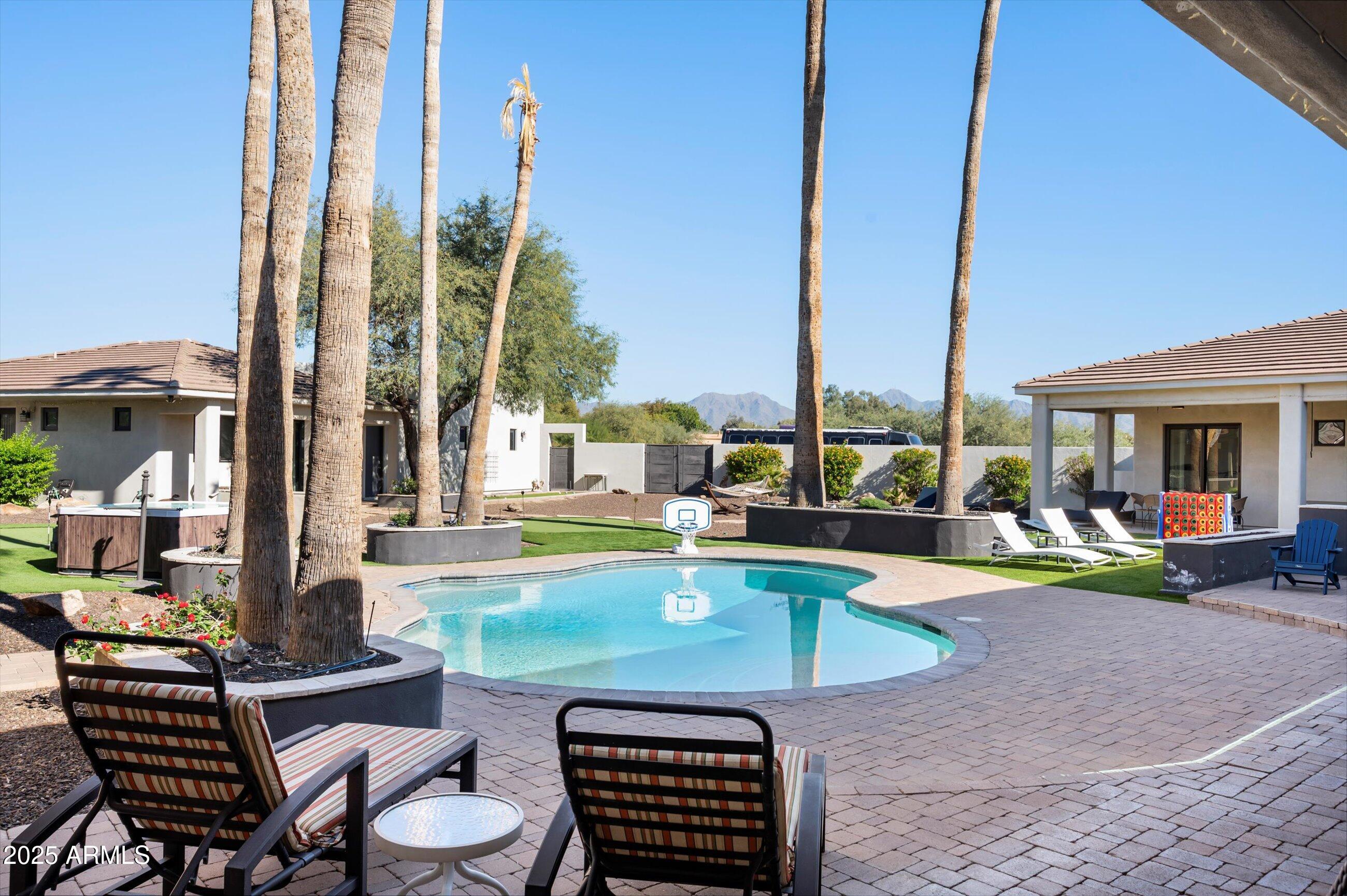 SUNDOWN RANCHOS - Residential