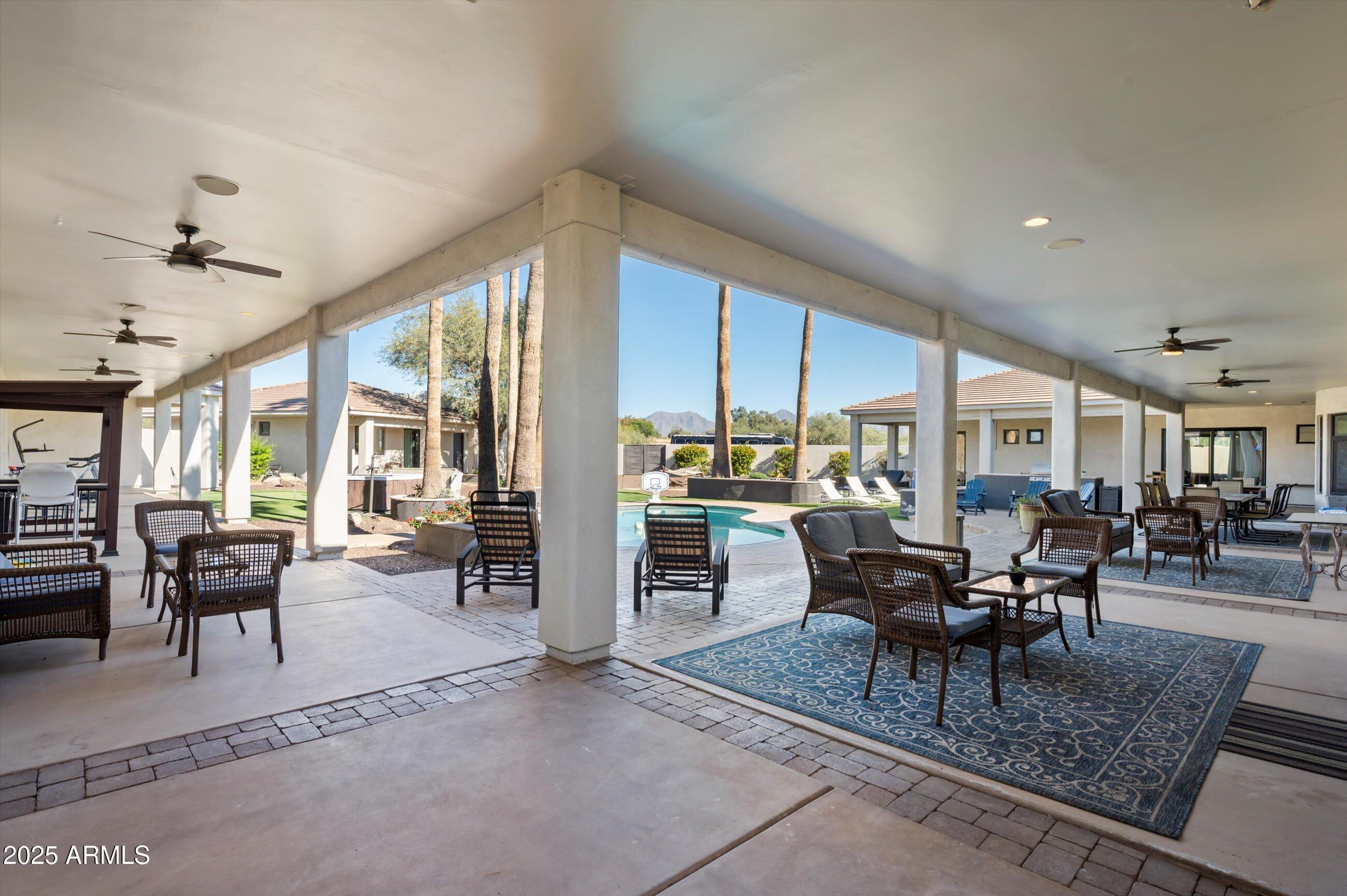 SUNDOWN RANCHOS - Residential