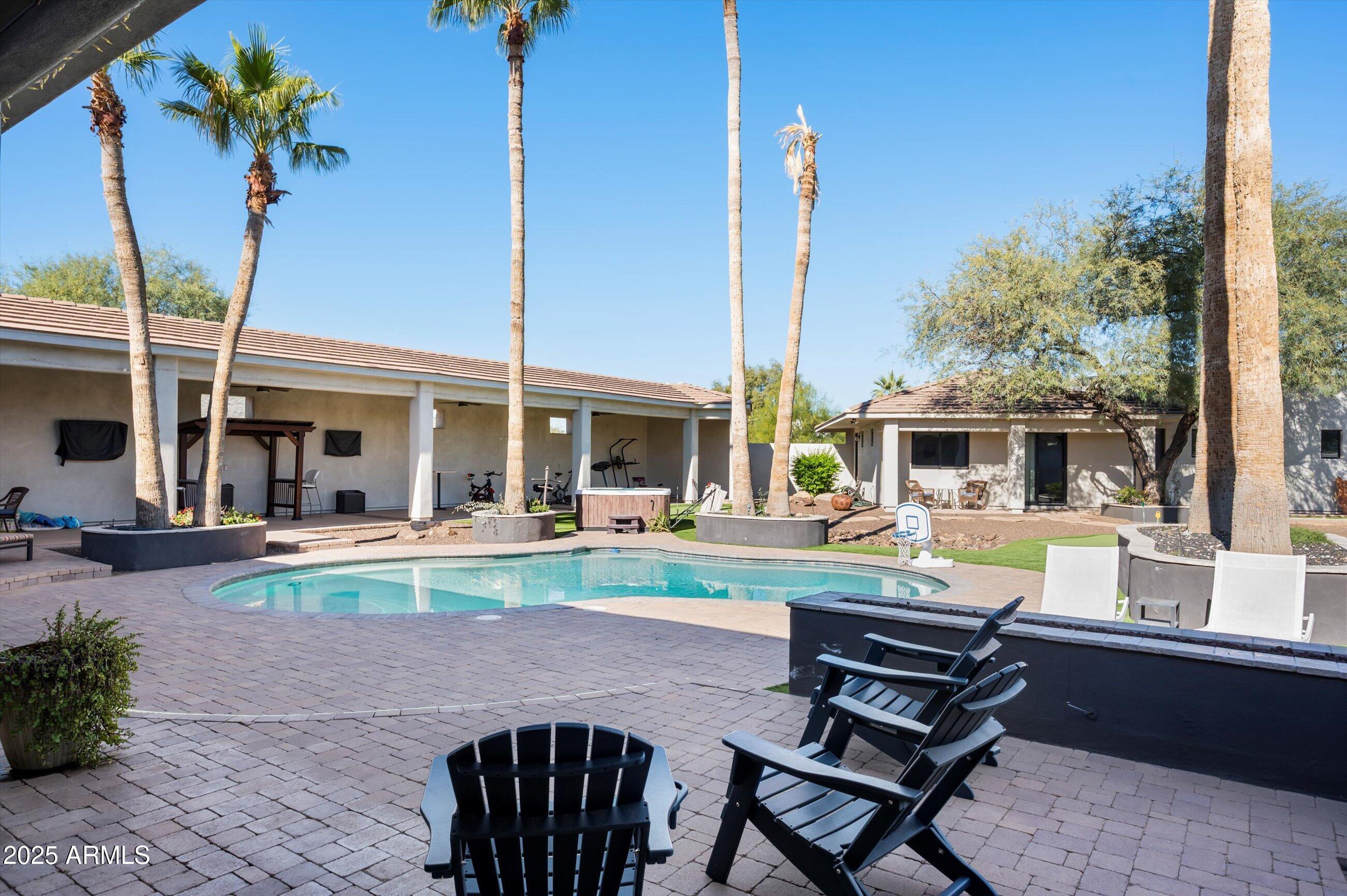 SUNDOWN RANCHOS - Residential