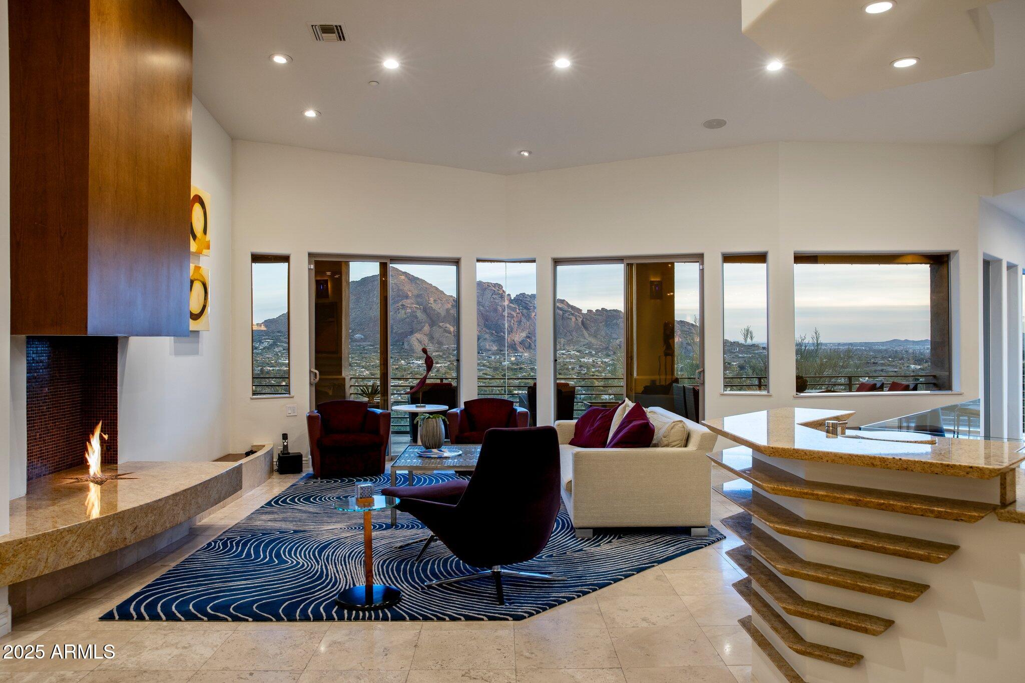 PARADISE HILLS ESTATES - Residential