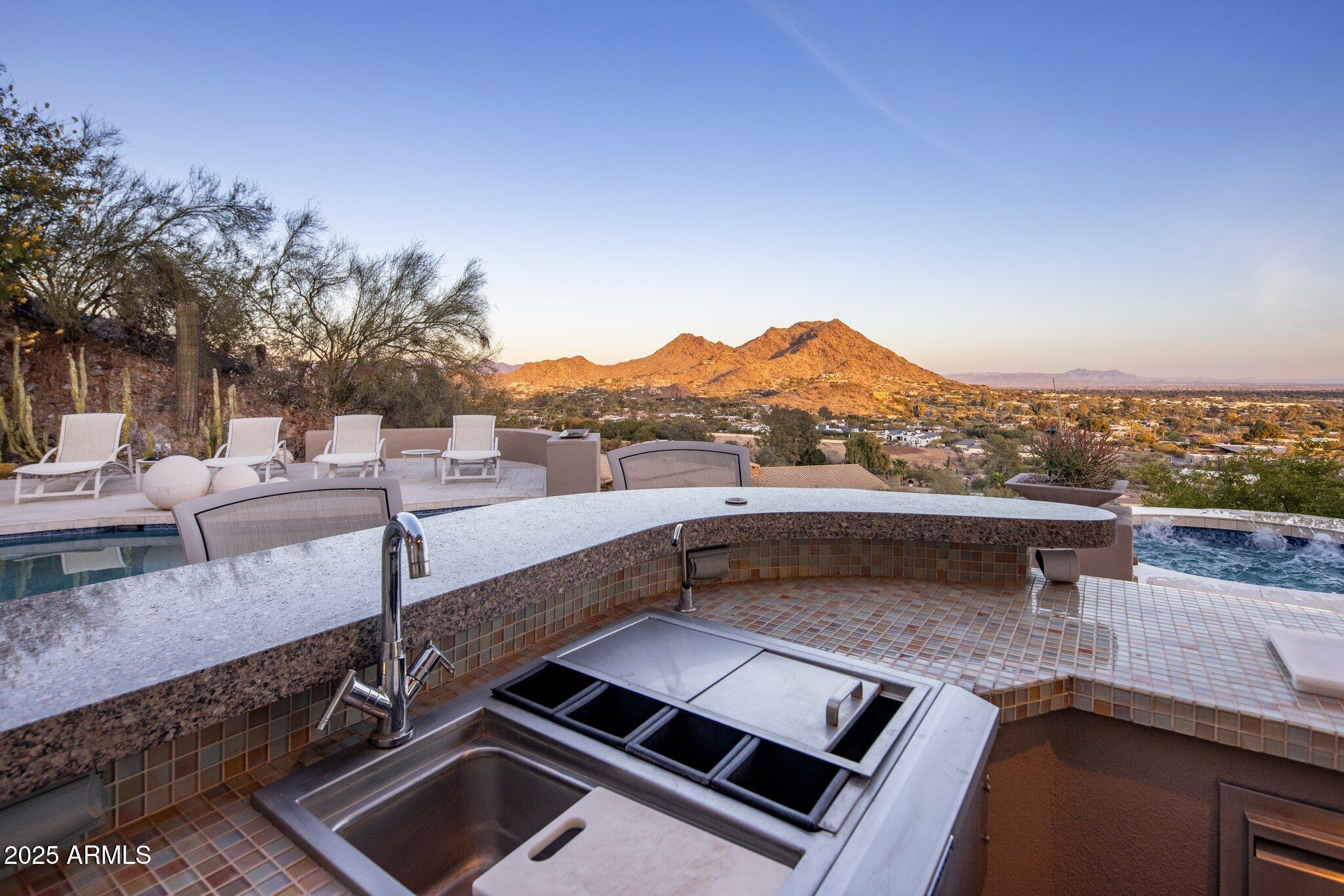 PARADISE HILLS ESTATES - Residential
