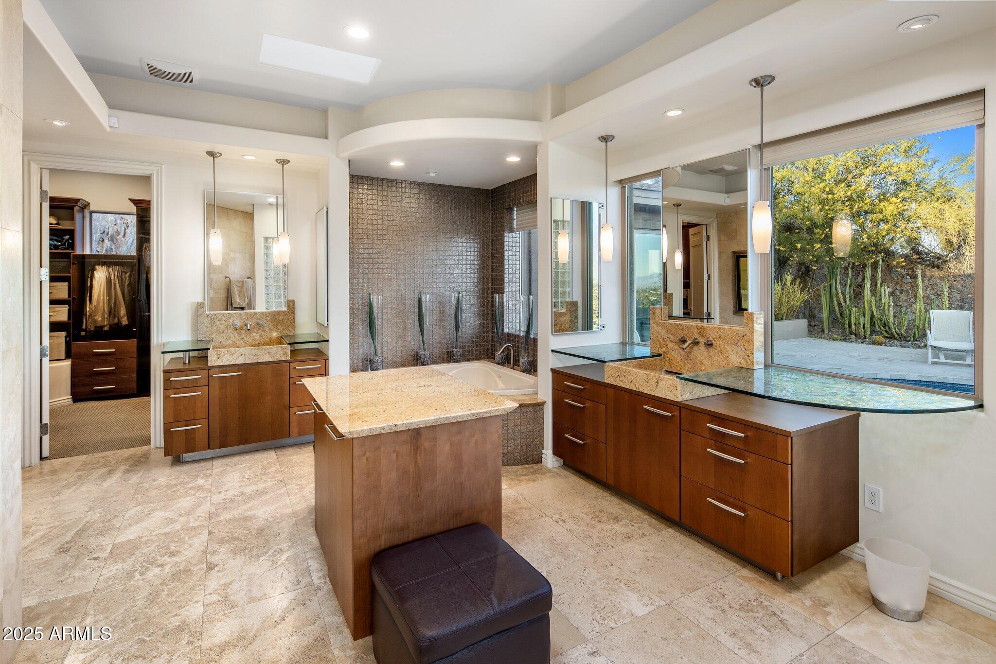PARADISE HILLS ESTATES - Residential